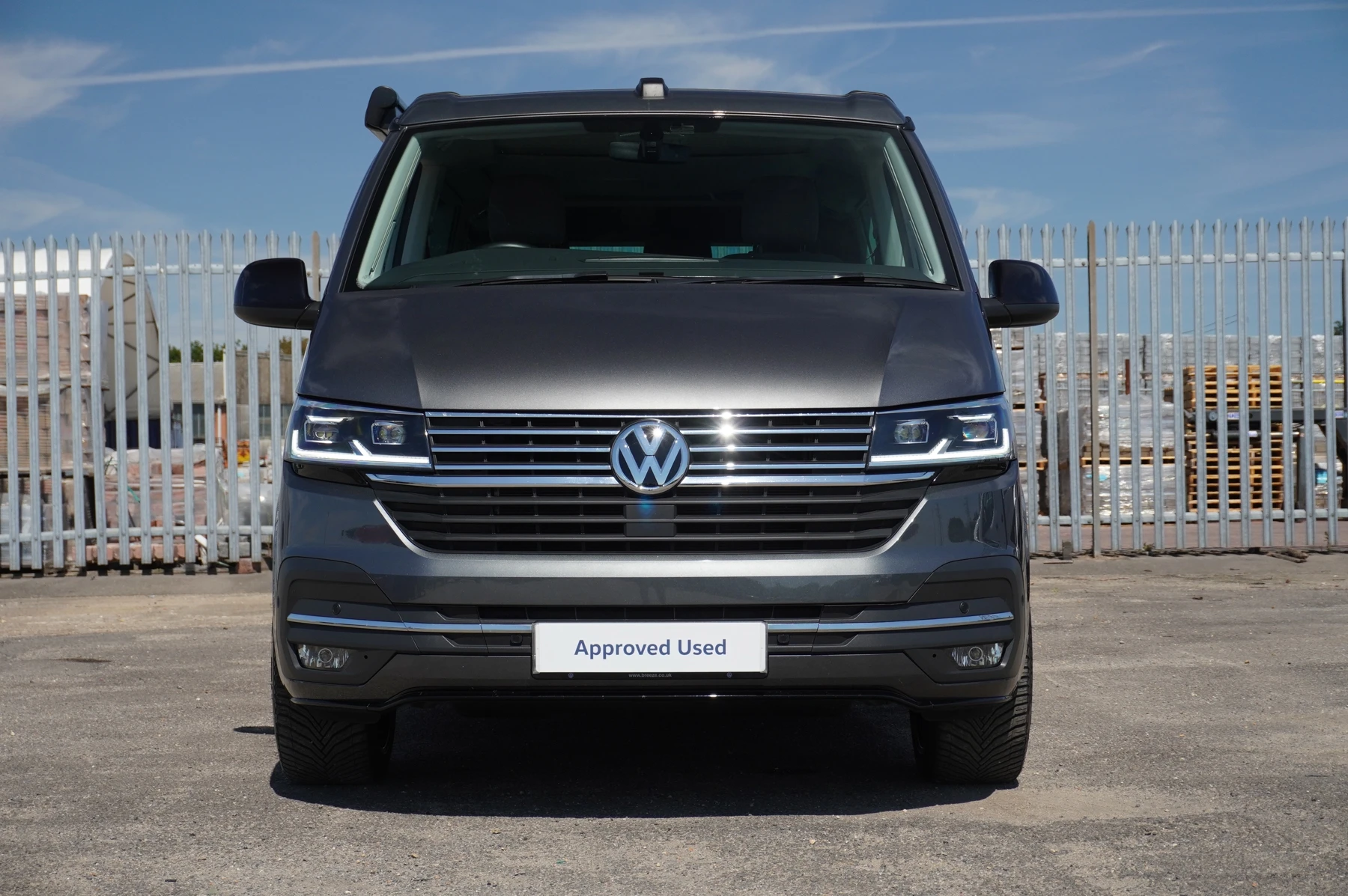 Volkswagen-California-image-23