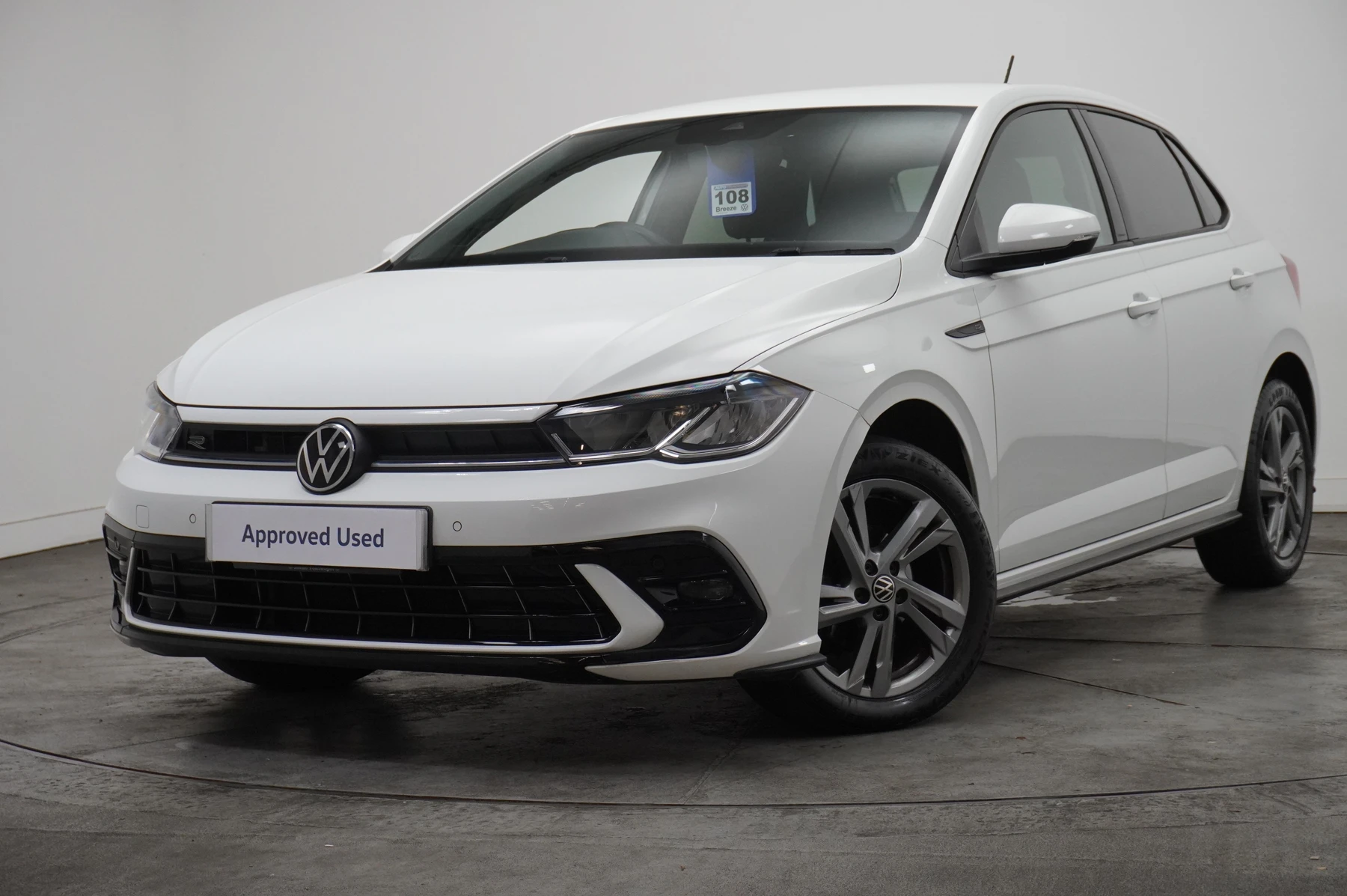 Volkswagen-Polo-image-46