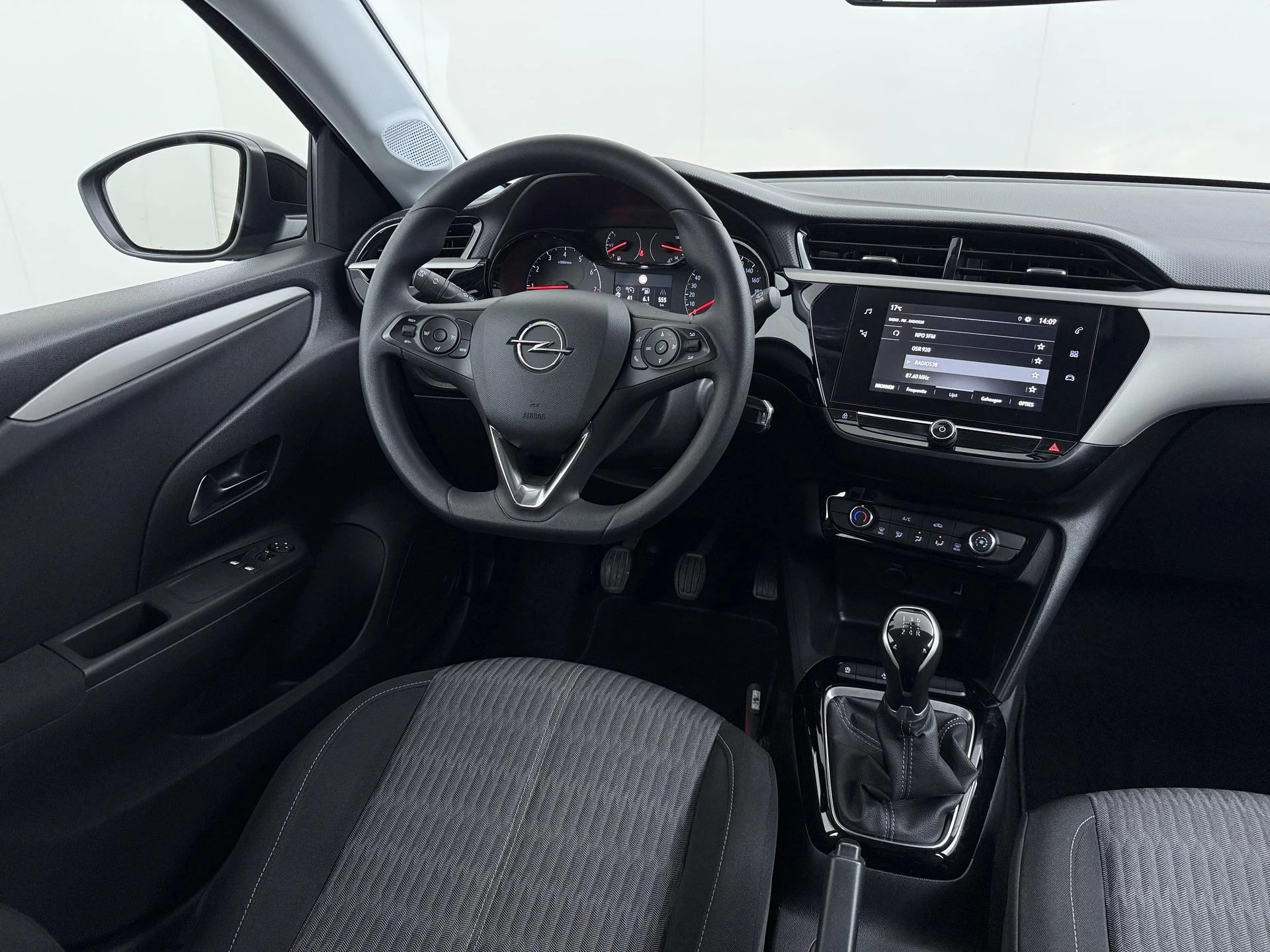 Opel-Corsa-image-18