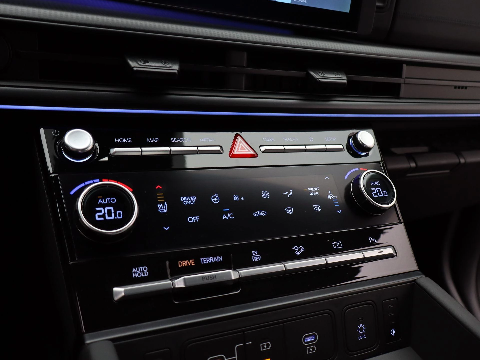 Hyundai-Santa Fe-image-20