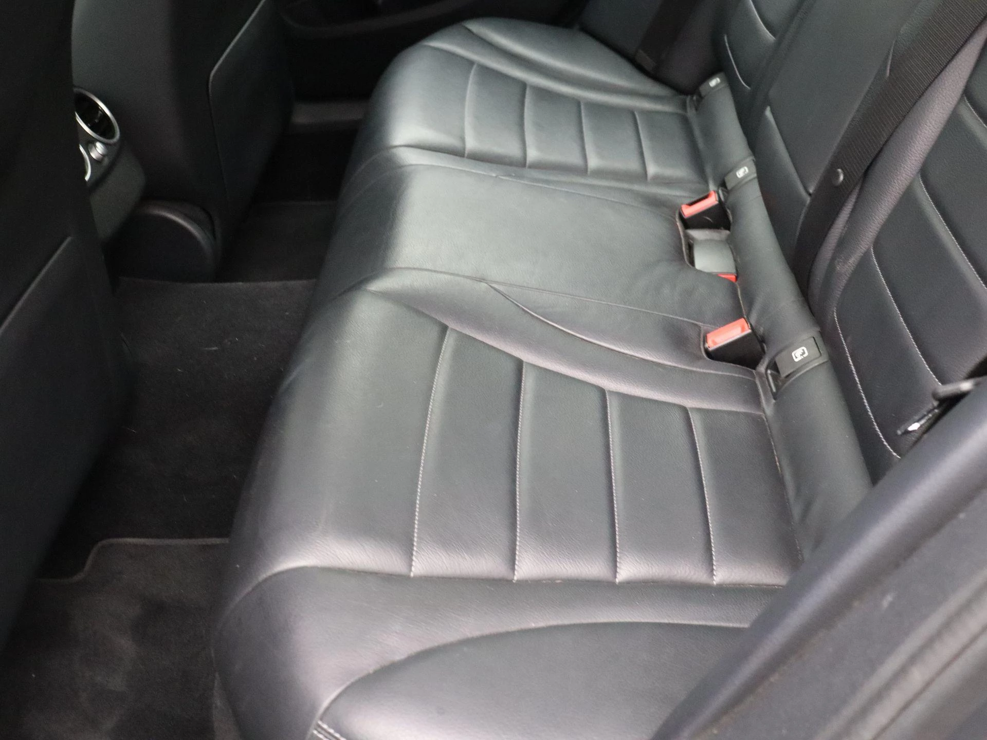 Mercedes-Benz Classe C 200 d Sedan + CAMERA + LED + SENSOREN +