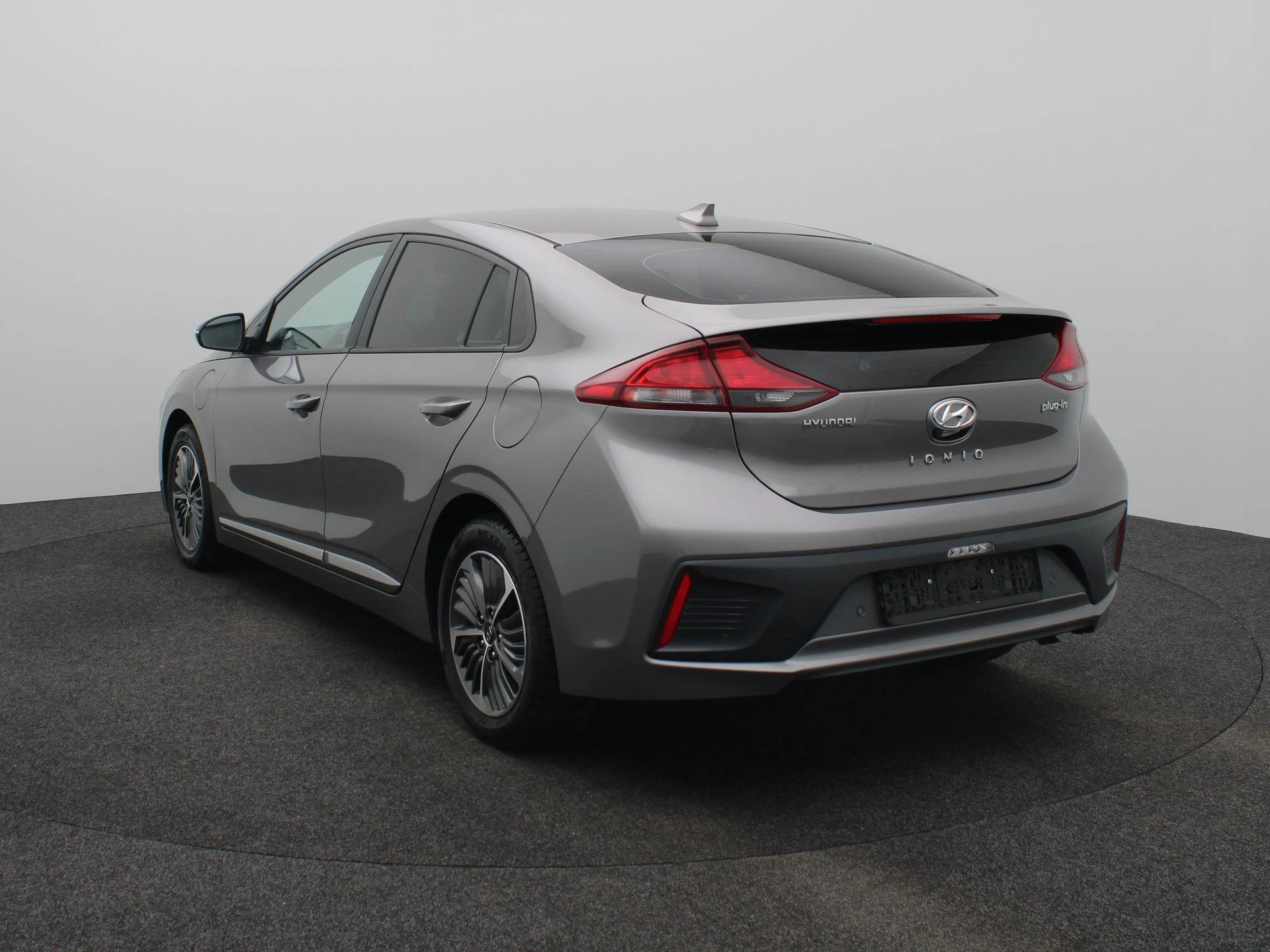 Hyundai-IONIQ-image-2