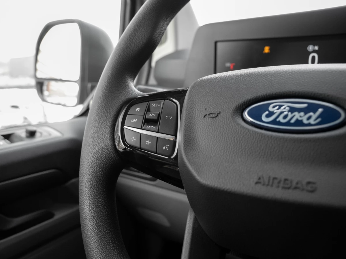 Ford-Transit Custom-image-15