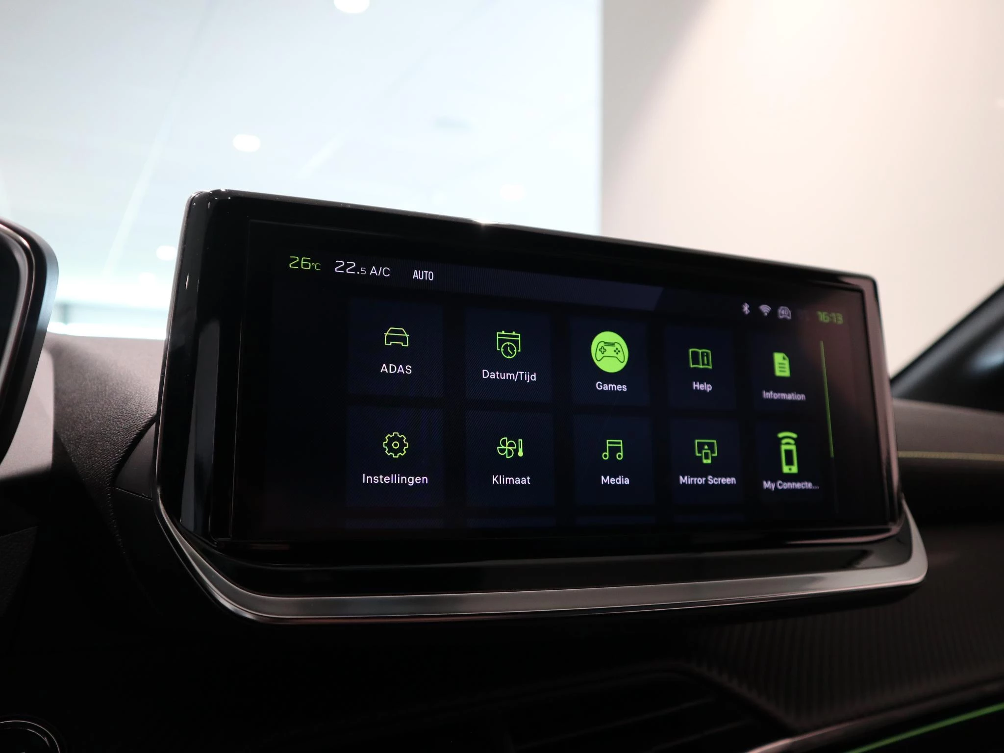 Peugeot-208-image-15