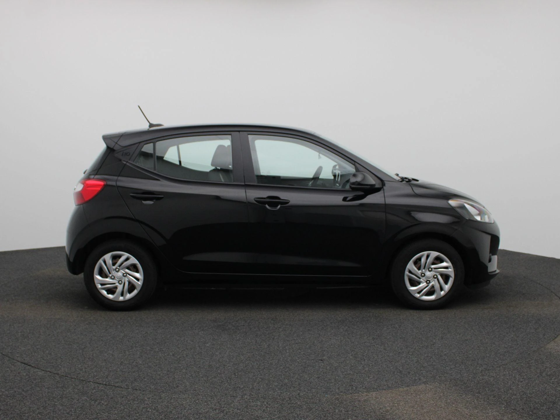 Hyundai-i10-image-6