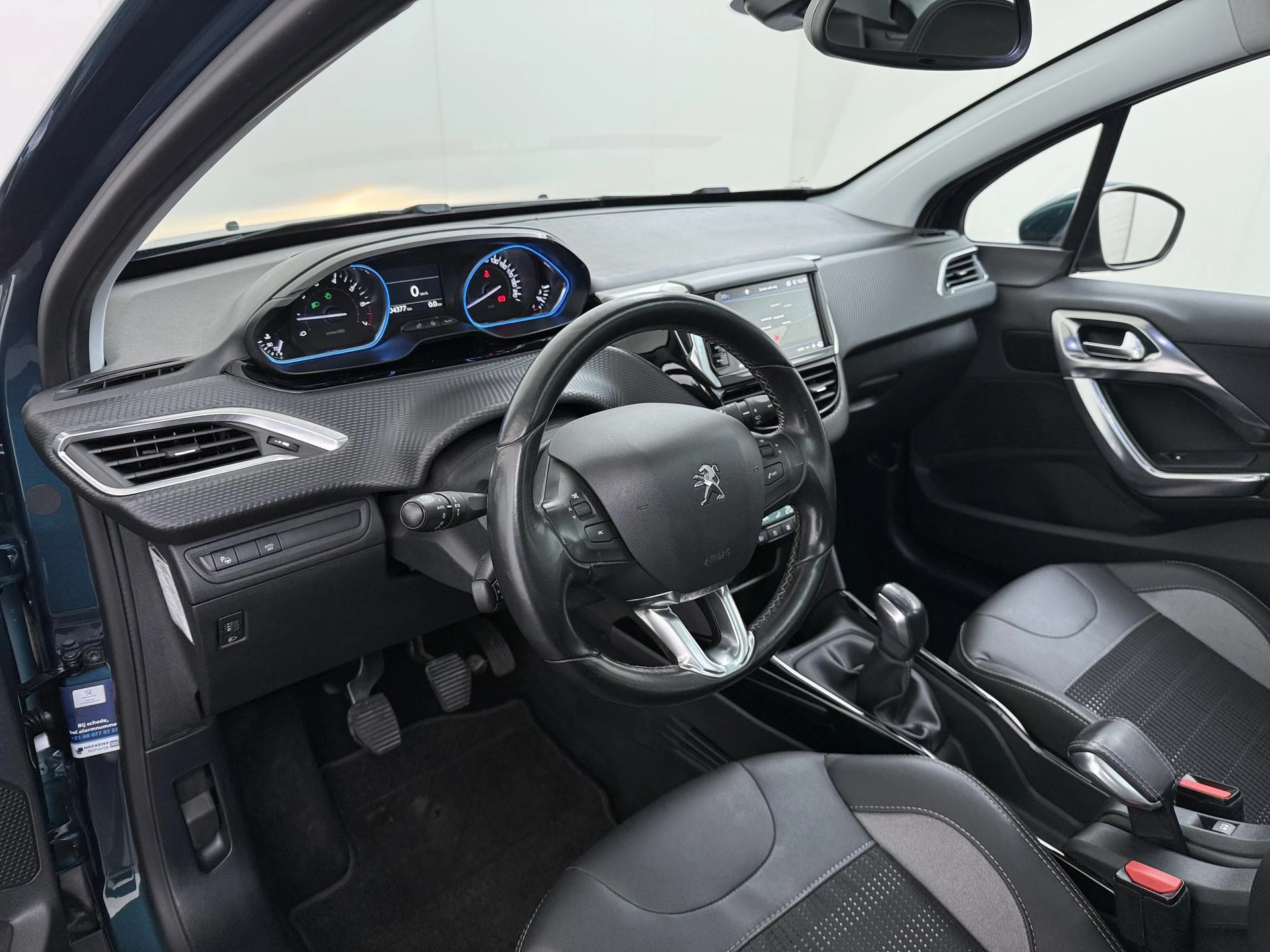 Peugeot 2008 1.2 PureTech Allure