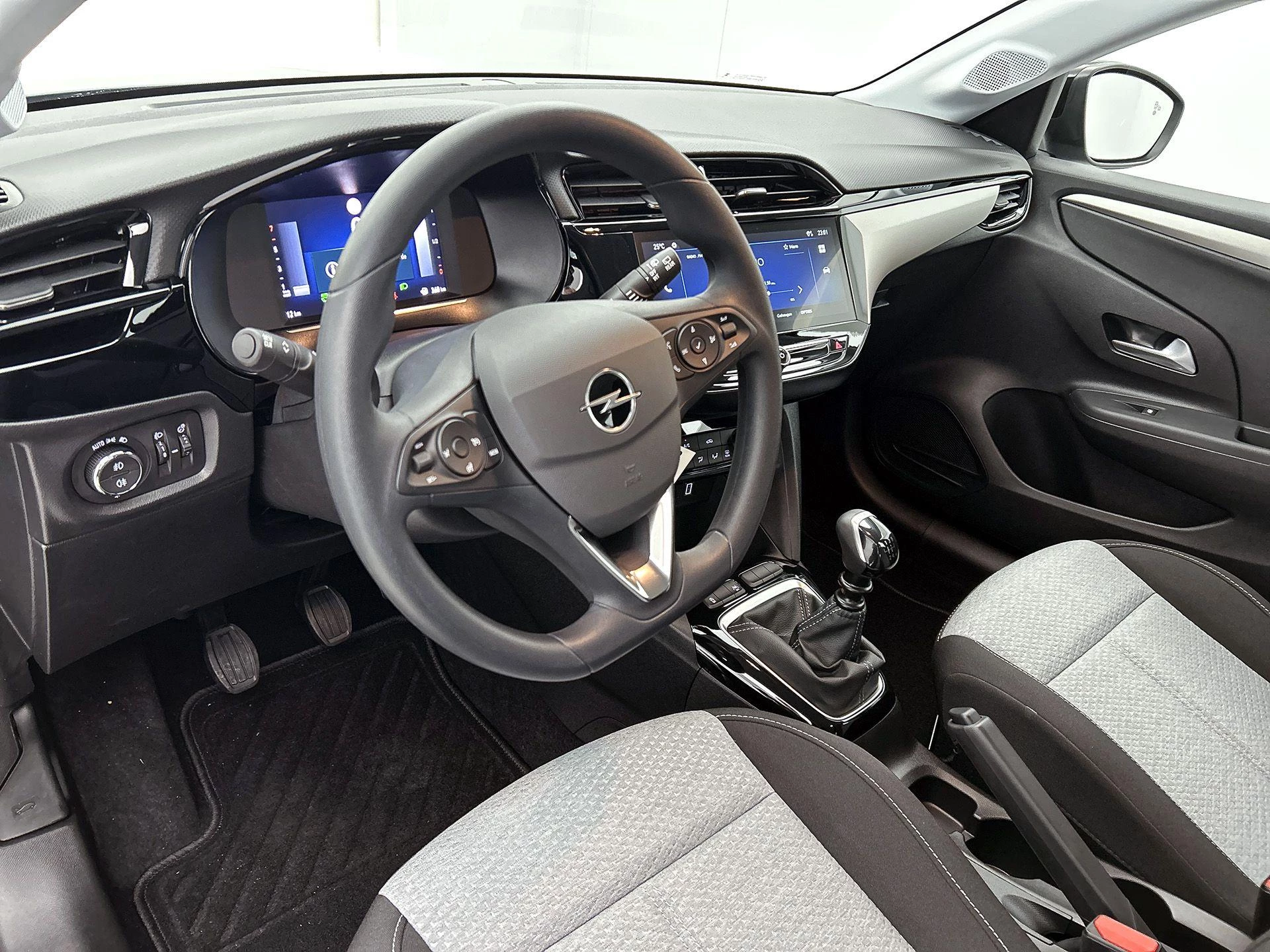 Opel Corsa 1.2 Turbo Business Edition