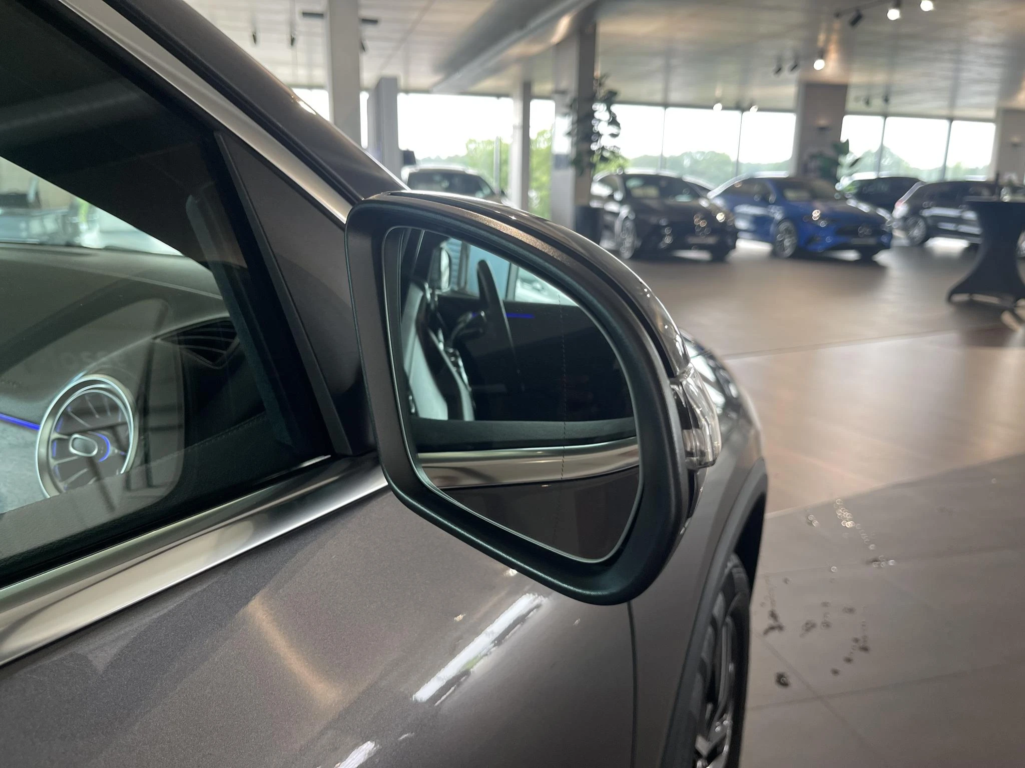 Mercedes-Benz GLA 200 Luxury Line + MULTIBEAM LED + PANO DAK + CARPLAY + TREKHAAK +