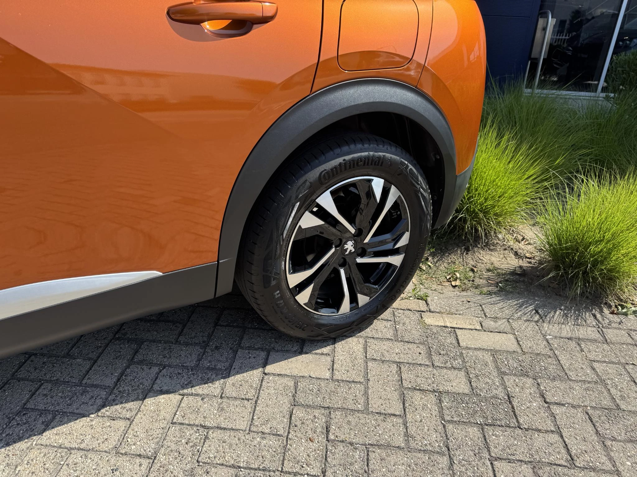 Peugeot-2008-image-10