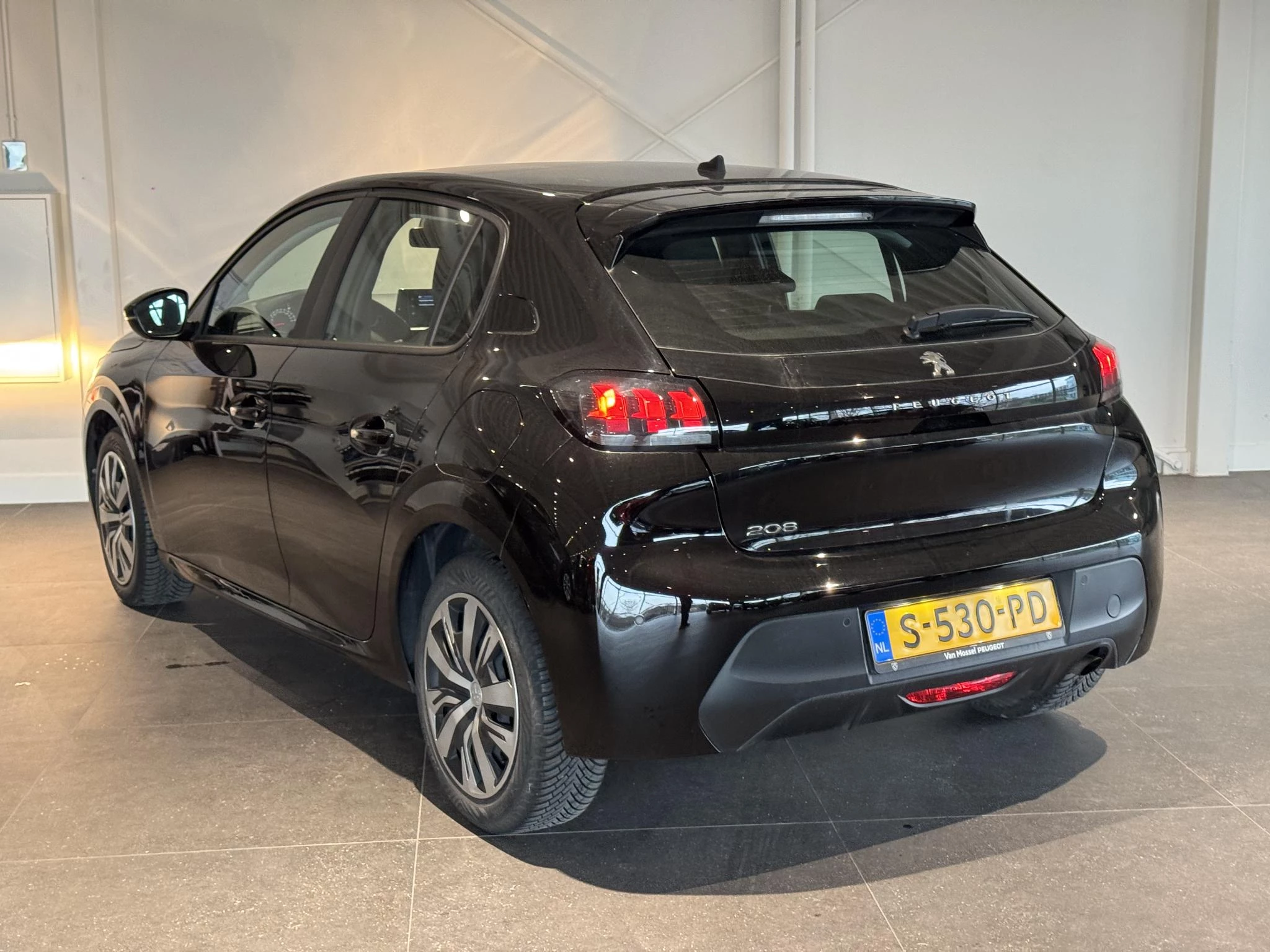 Peugeot-208-image-23