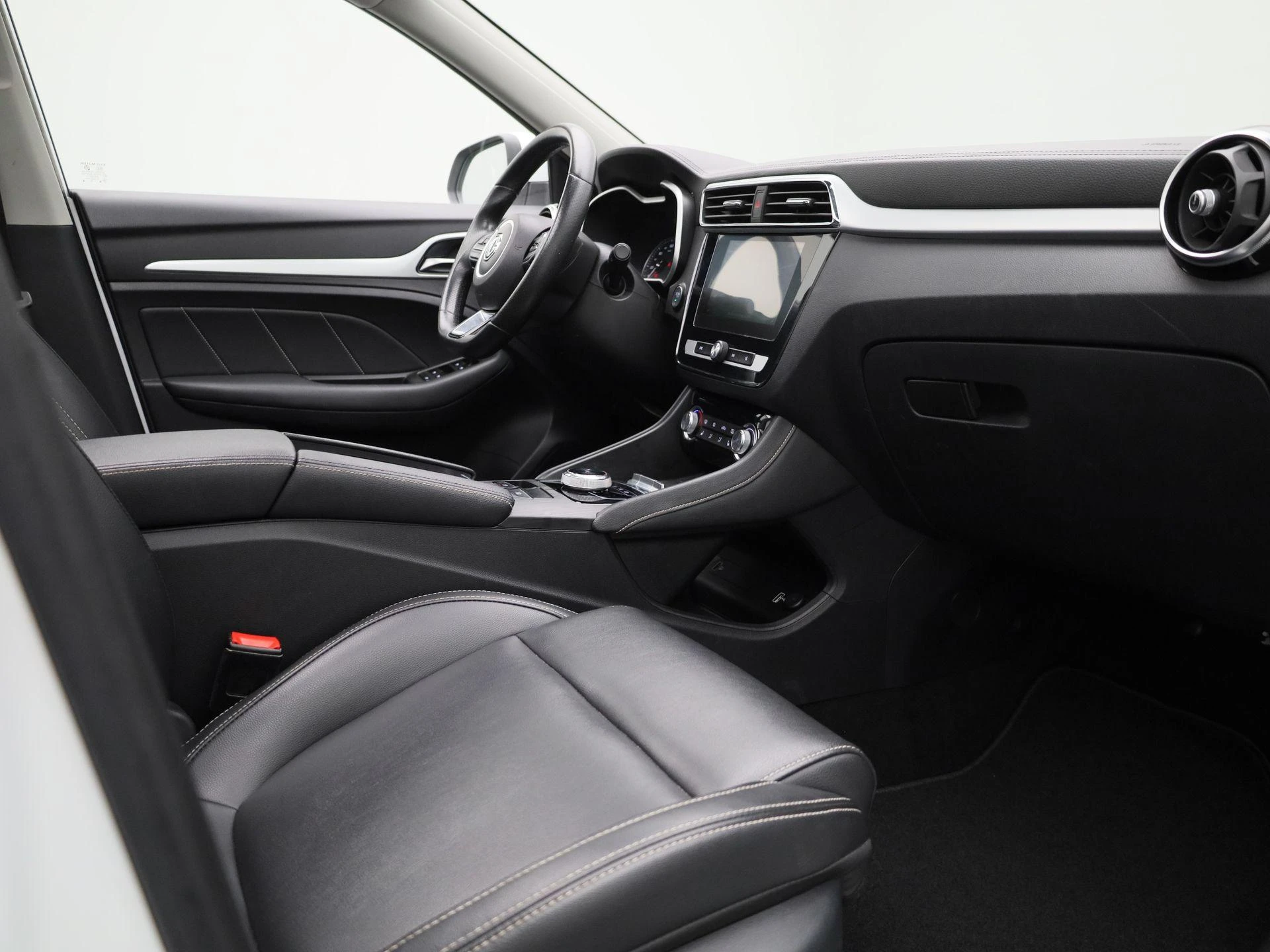MG-ZS EV-image-27
