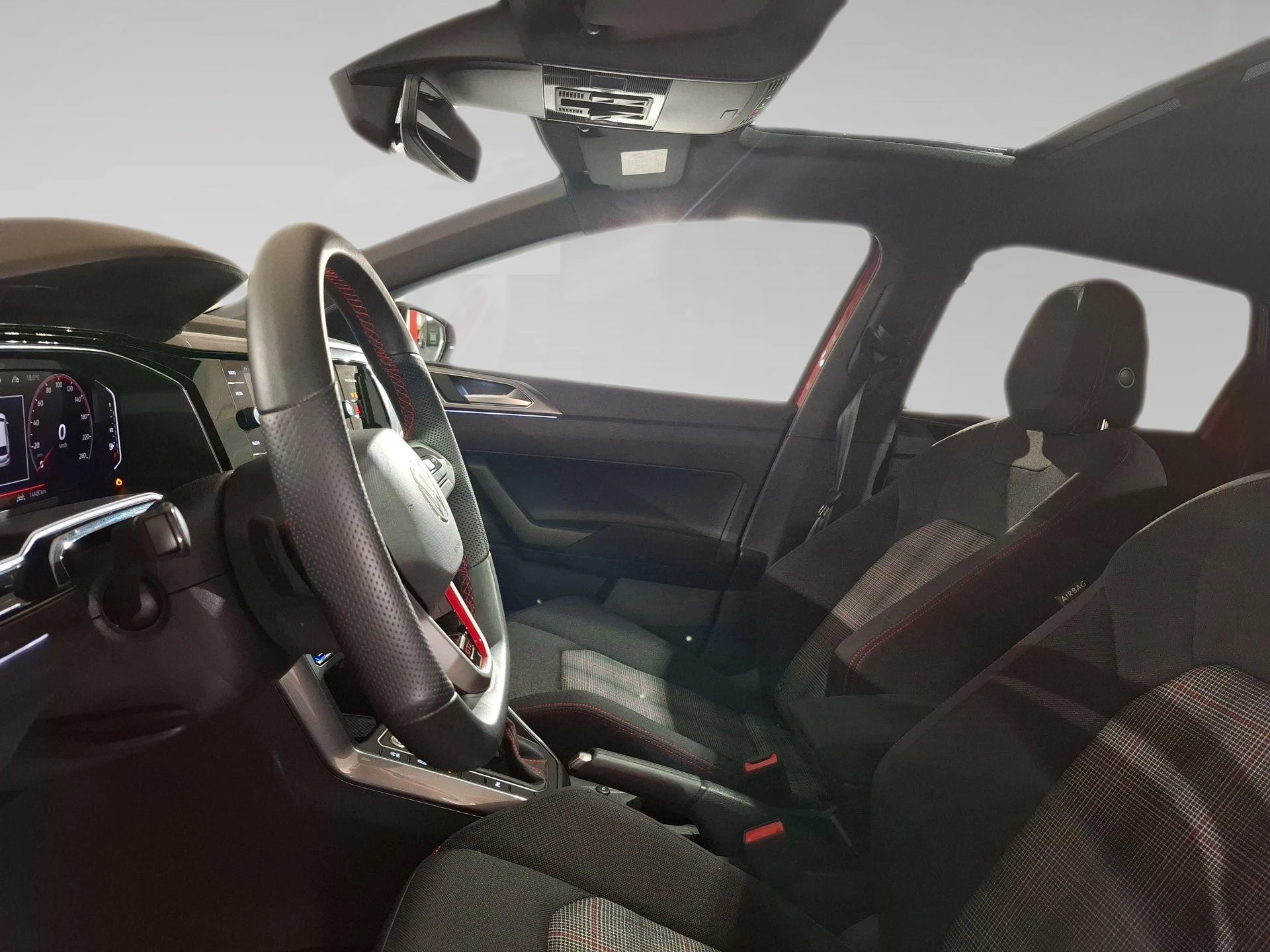 Volkswagen-Polo-image-3