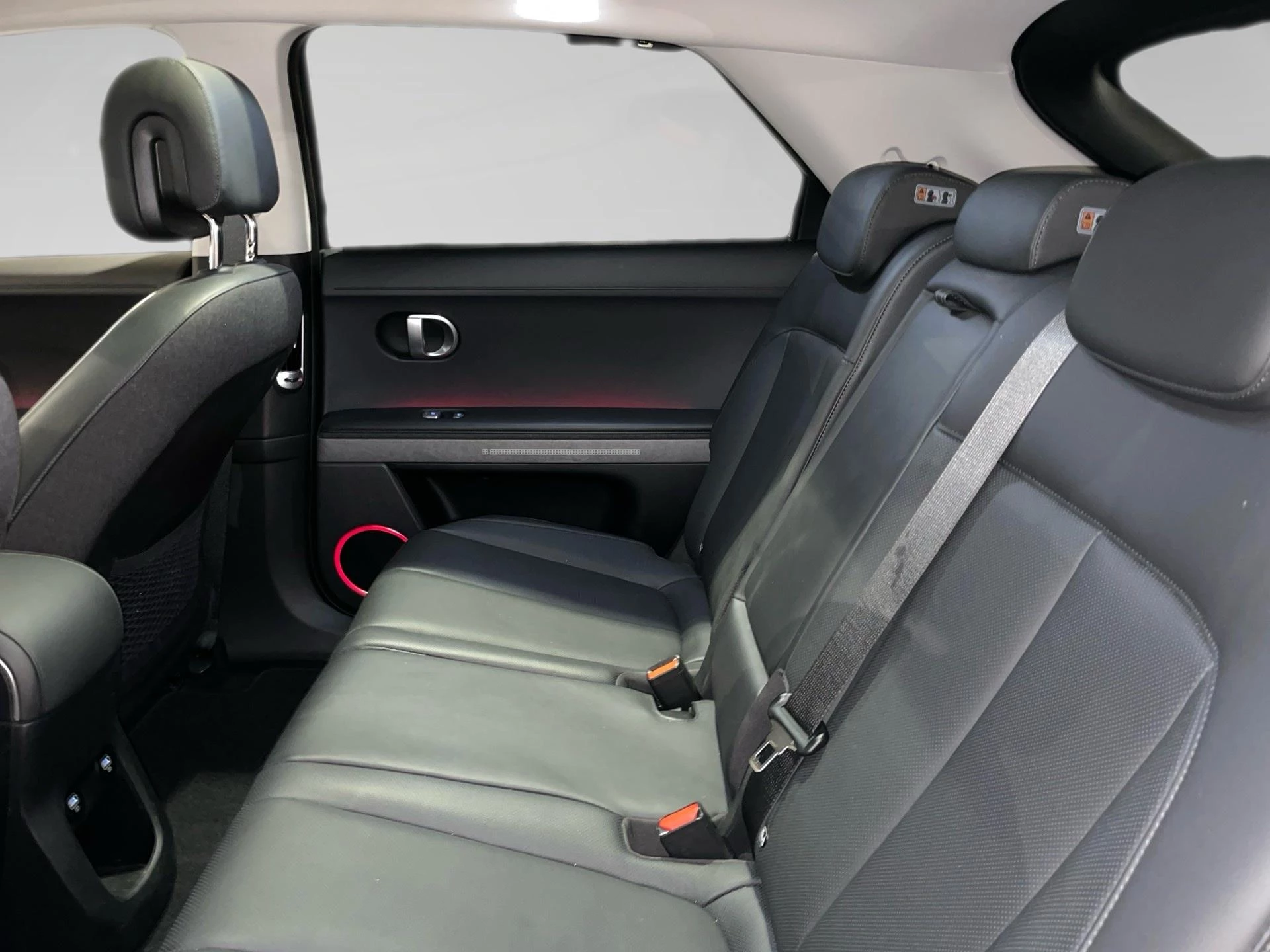 Hyundai IONIQ 73kWh Balance Vision