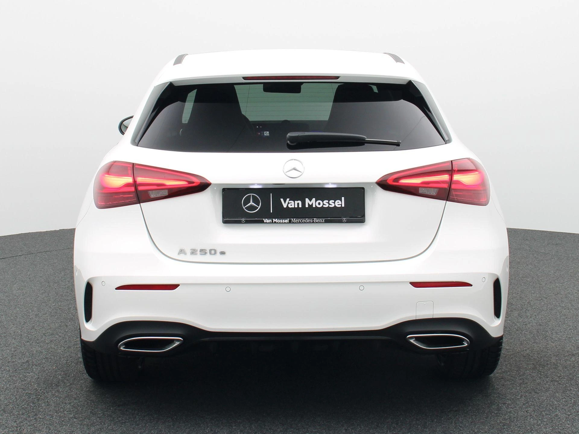 Mercedes-Benz-A-Klasse-image-4