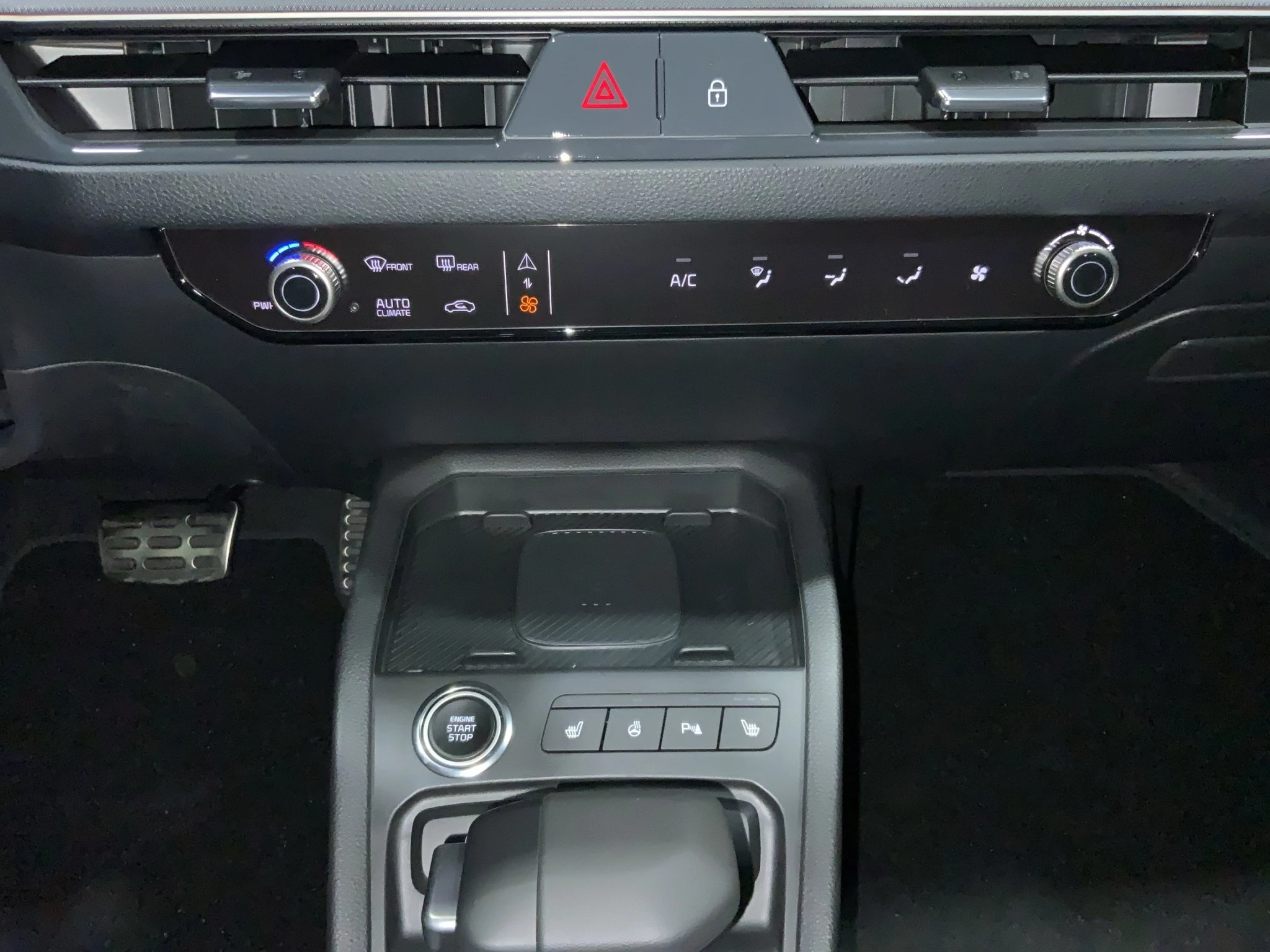 Kia Stonic GT-Line 1.0 T-GDI 48V DCT7 Sports Utility Vehicle.RFK*KLIMAAUT*LRH*LED