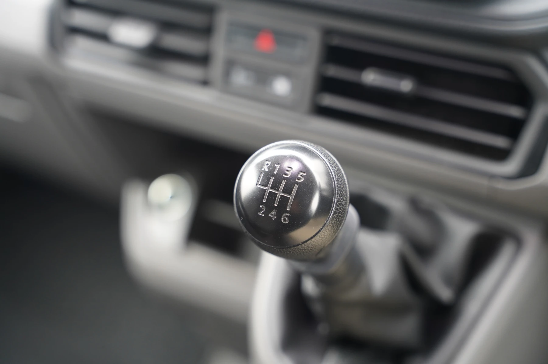 Volkswagen-Crafter-image-22