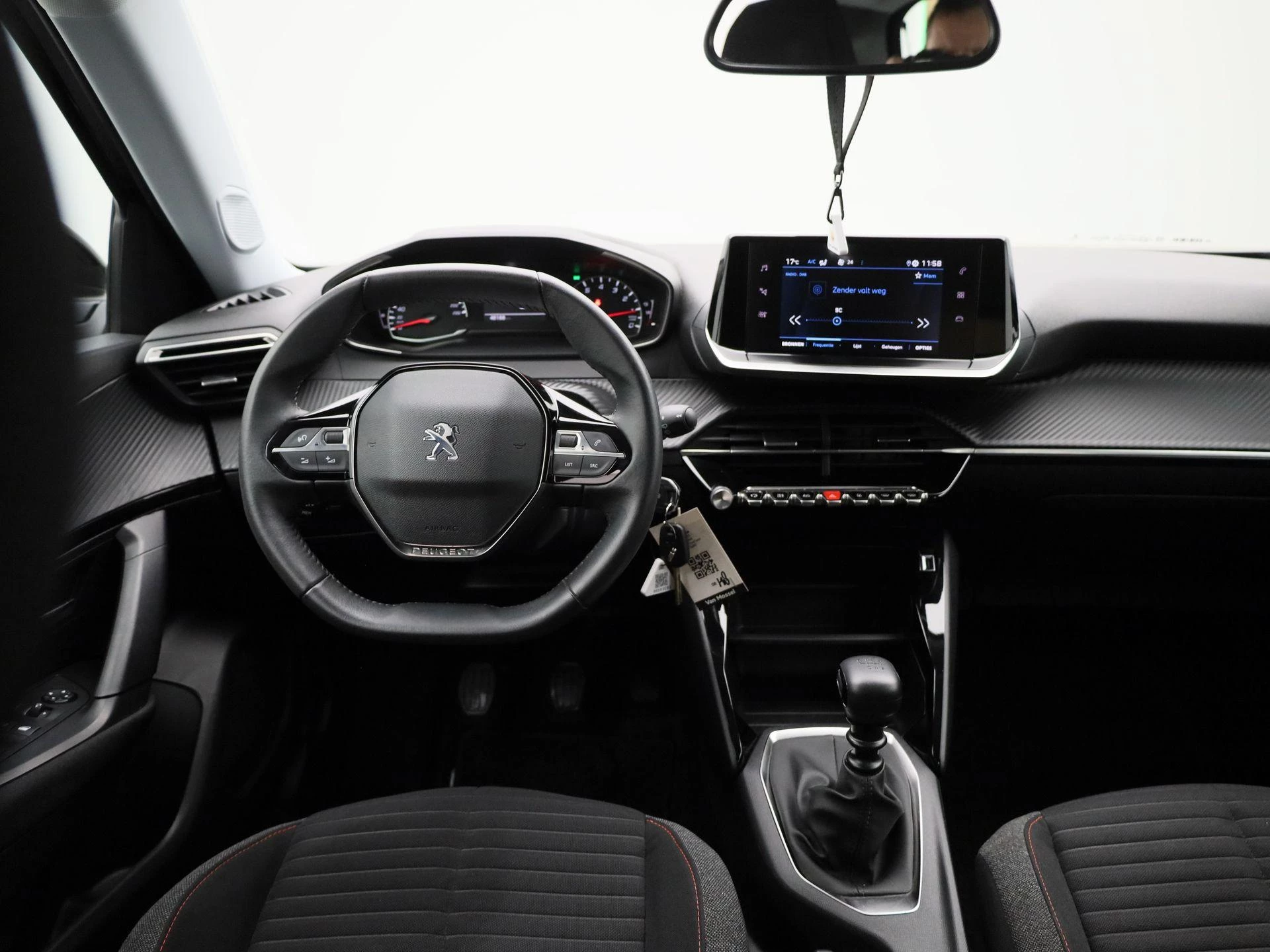Peugeot-2008-image-6