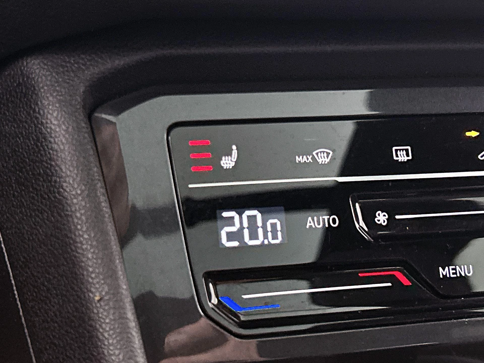 Volkswagen-Tiguan-image-9