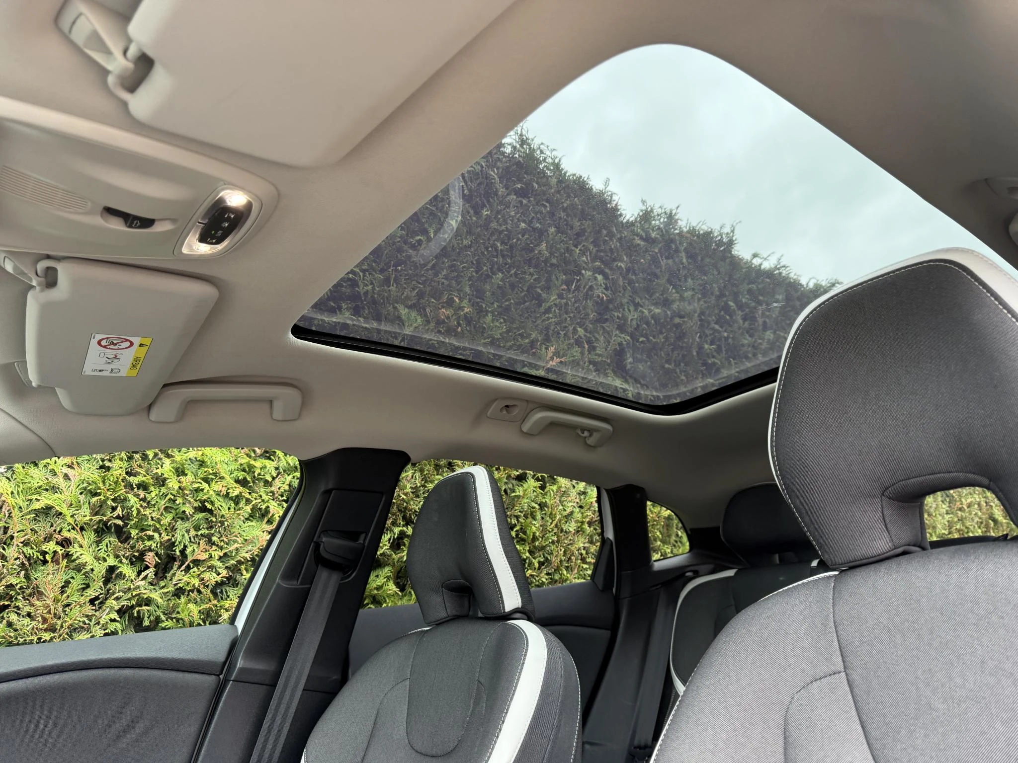 Volvo-V40-image-2