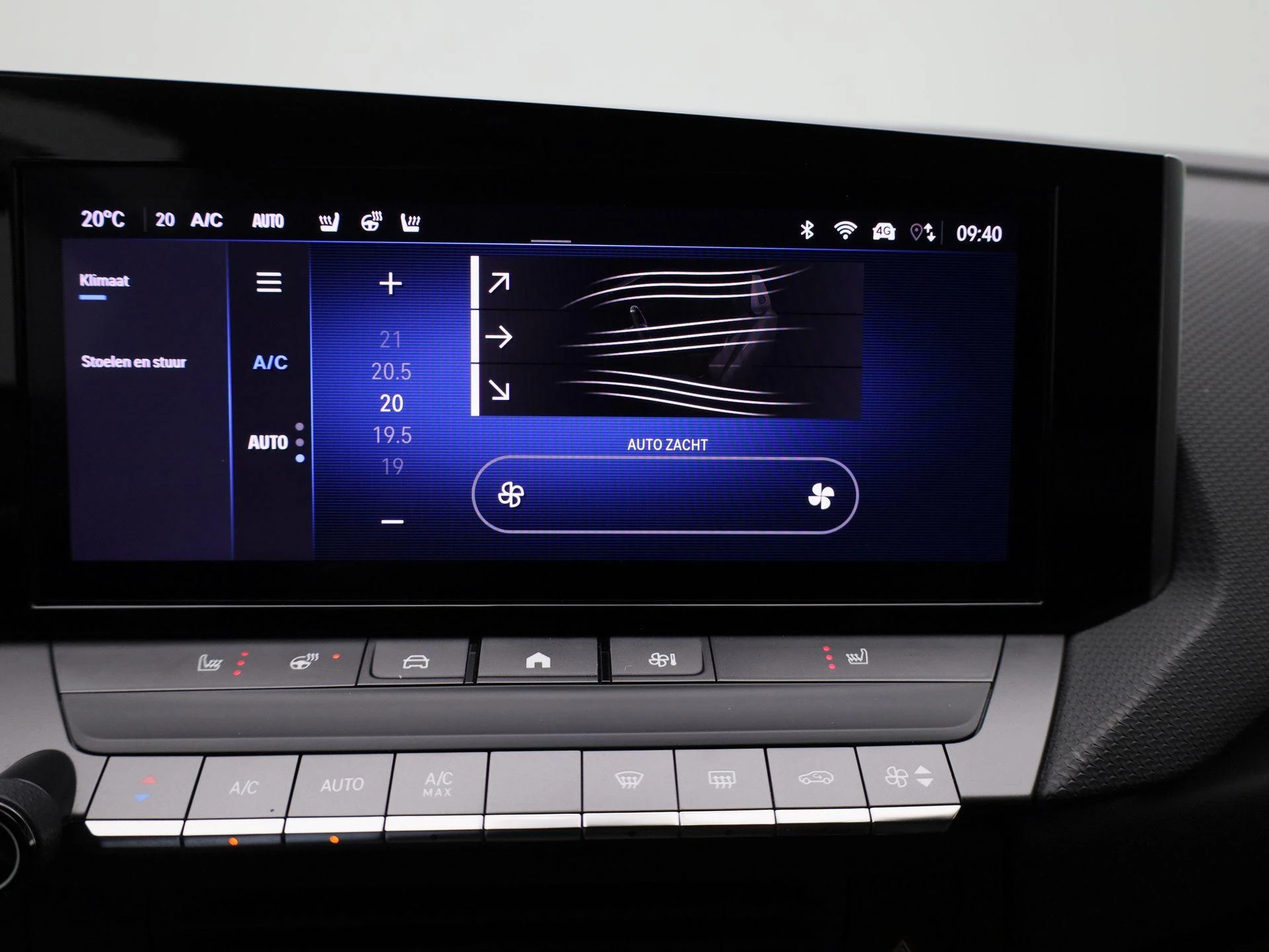 Opel-Astra-image-19