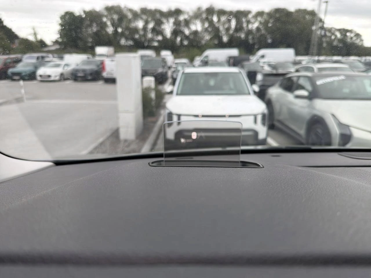 Opel-Vivaro-image-12