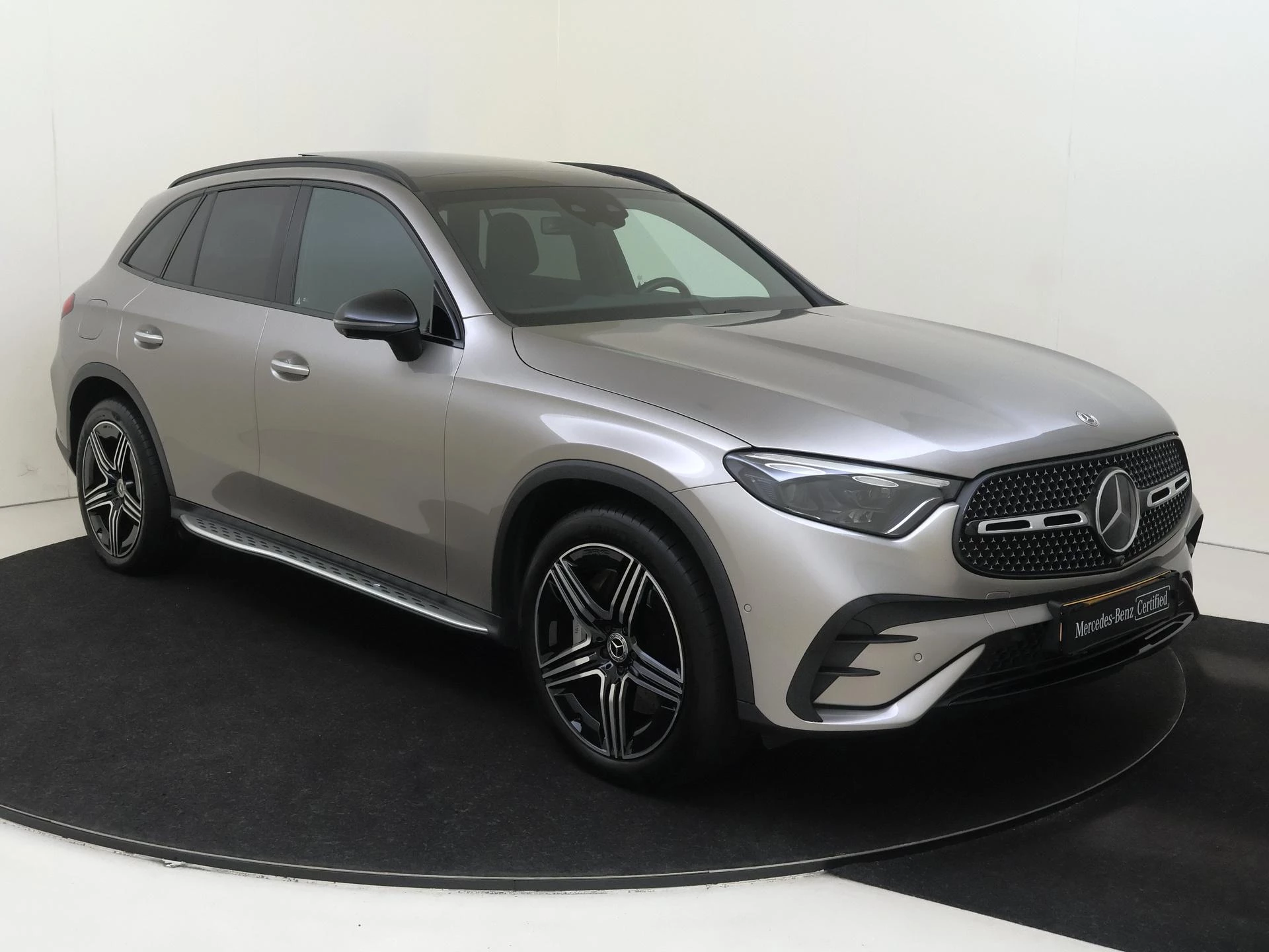 Mercedes-Benz-GLC-image-1