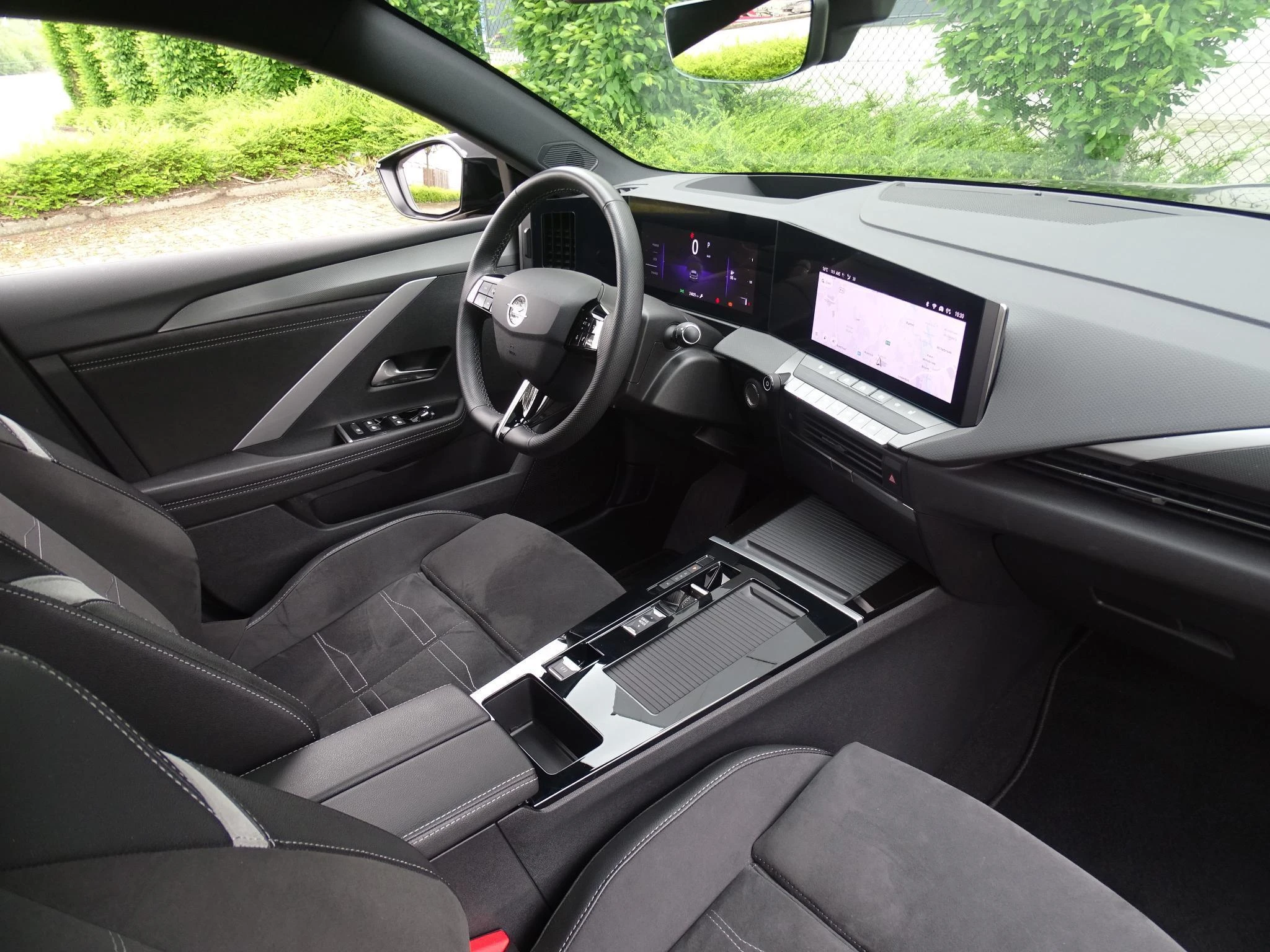 Opel-Astra-image-11