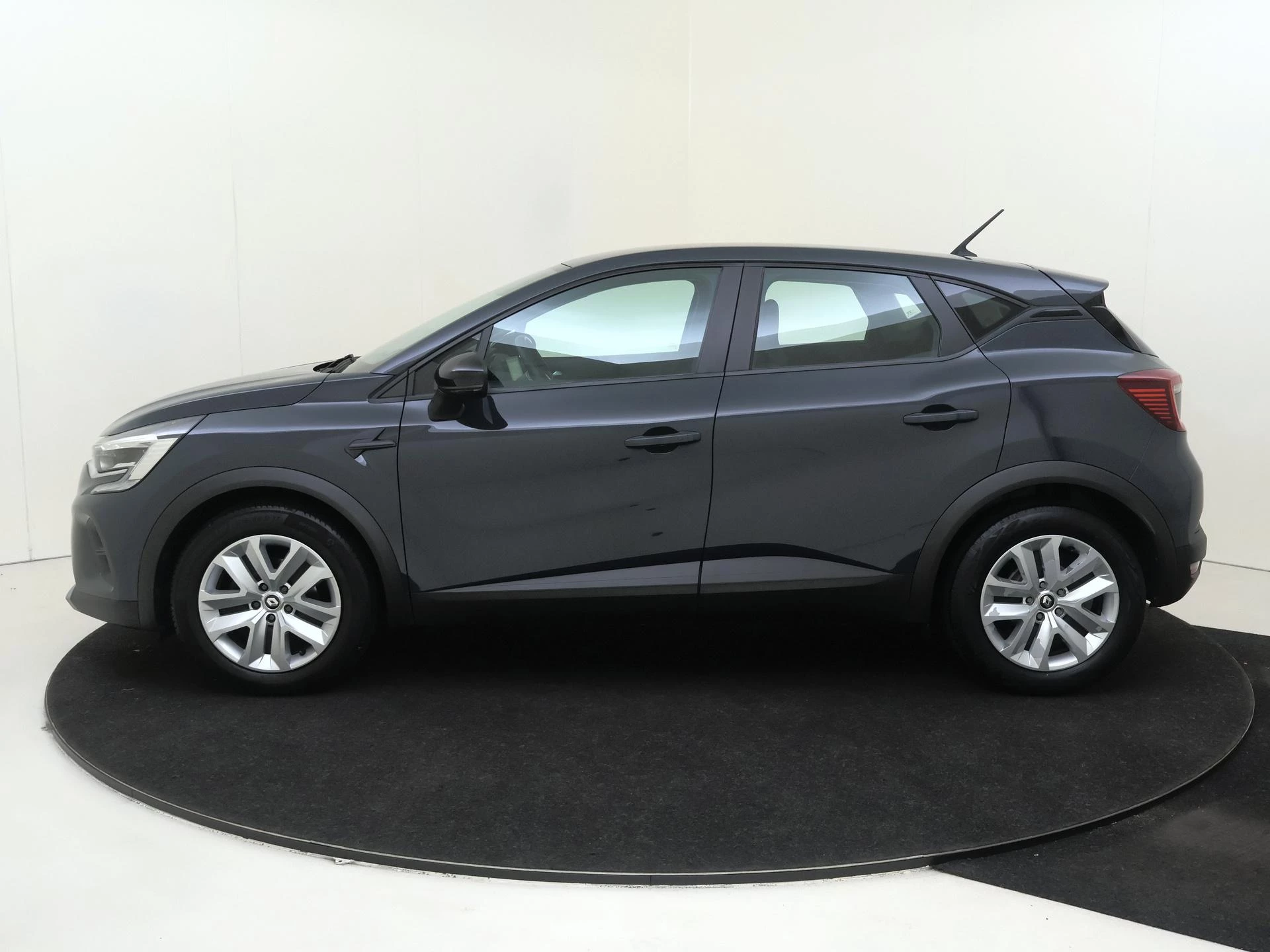 Renault-Captur-image-7