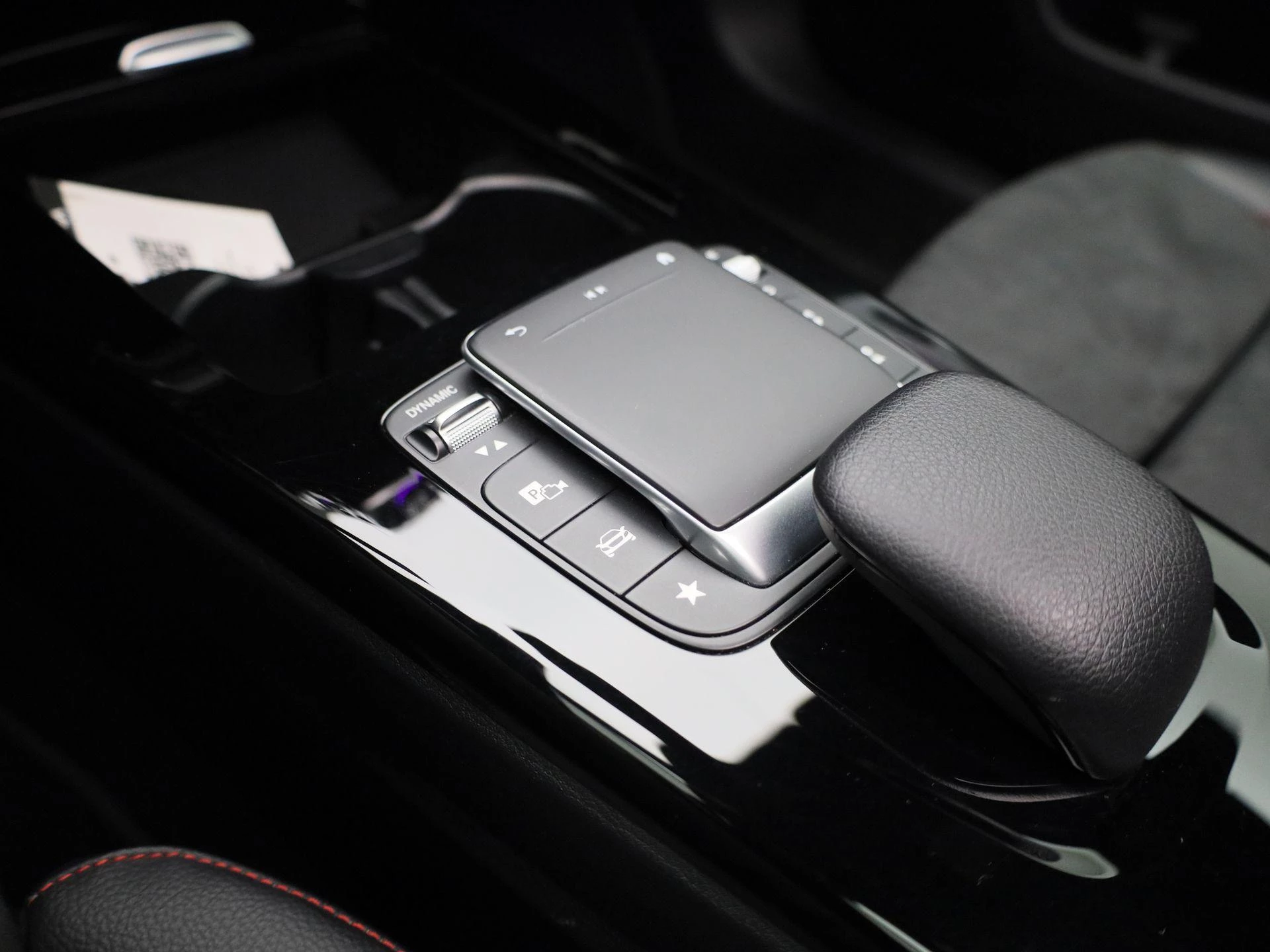 Mercedes-Benz-A-Klasse-image-16