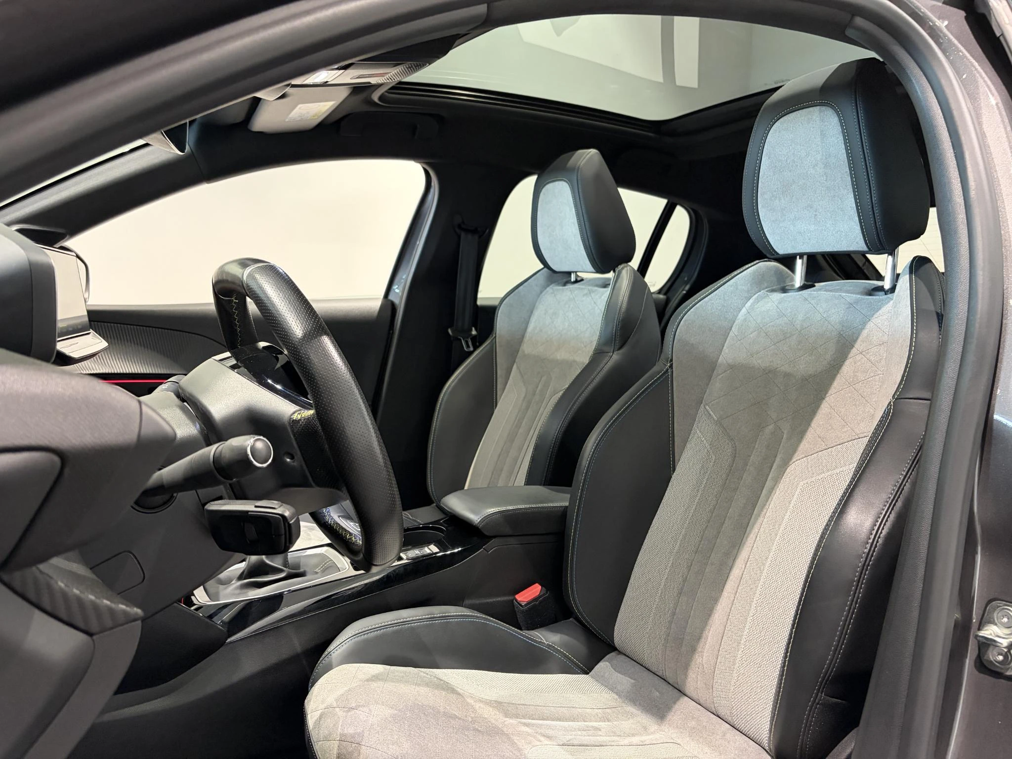 Peugeot-208-image-7