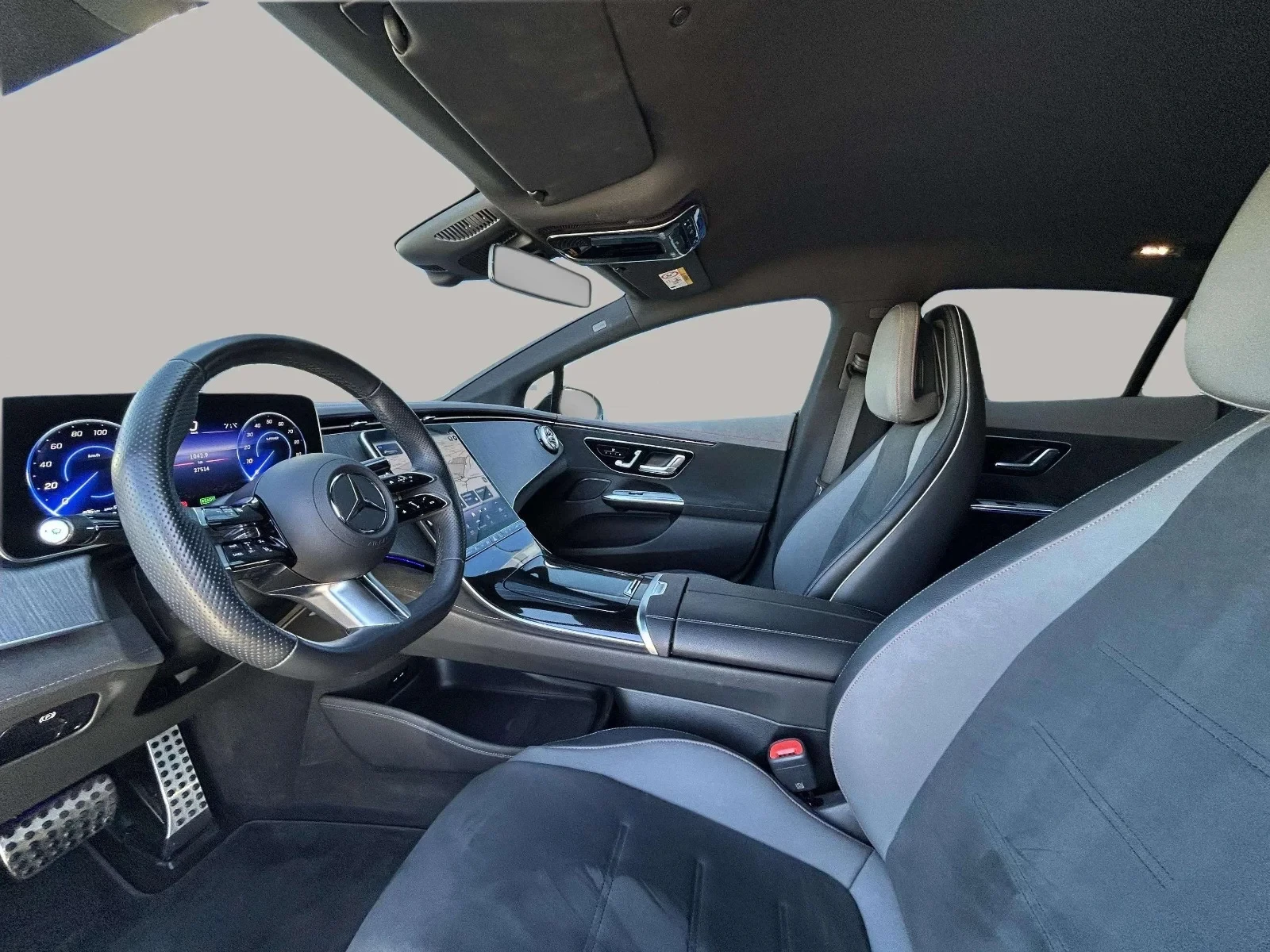 Mercedes-Benz-EQE-image-9