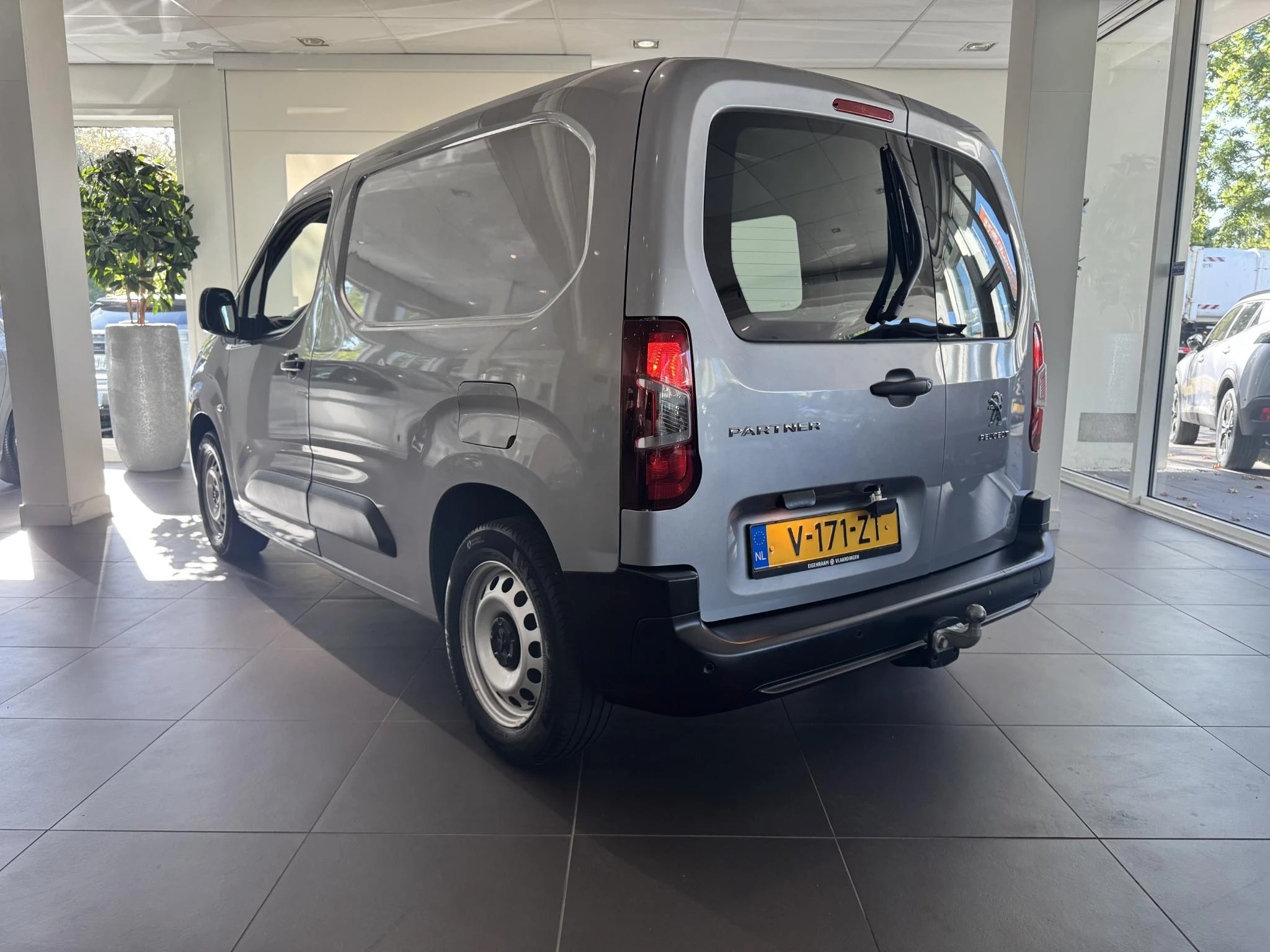 Peugeot-Partner-image-4