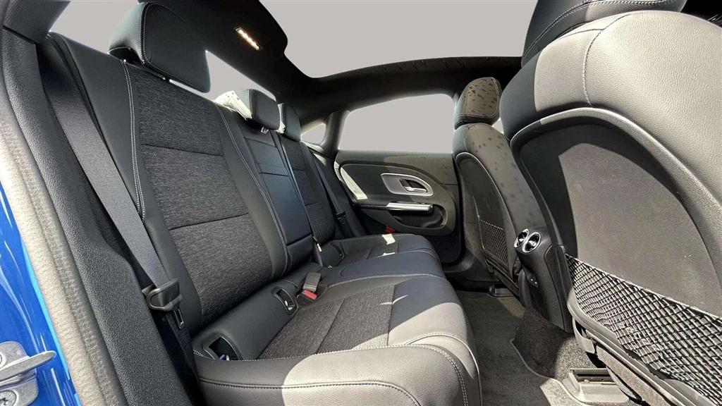 Mercedes-Benz-CLA-image-19