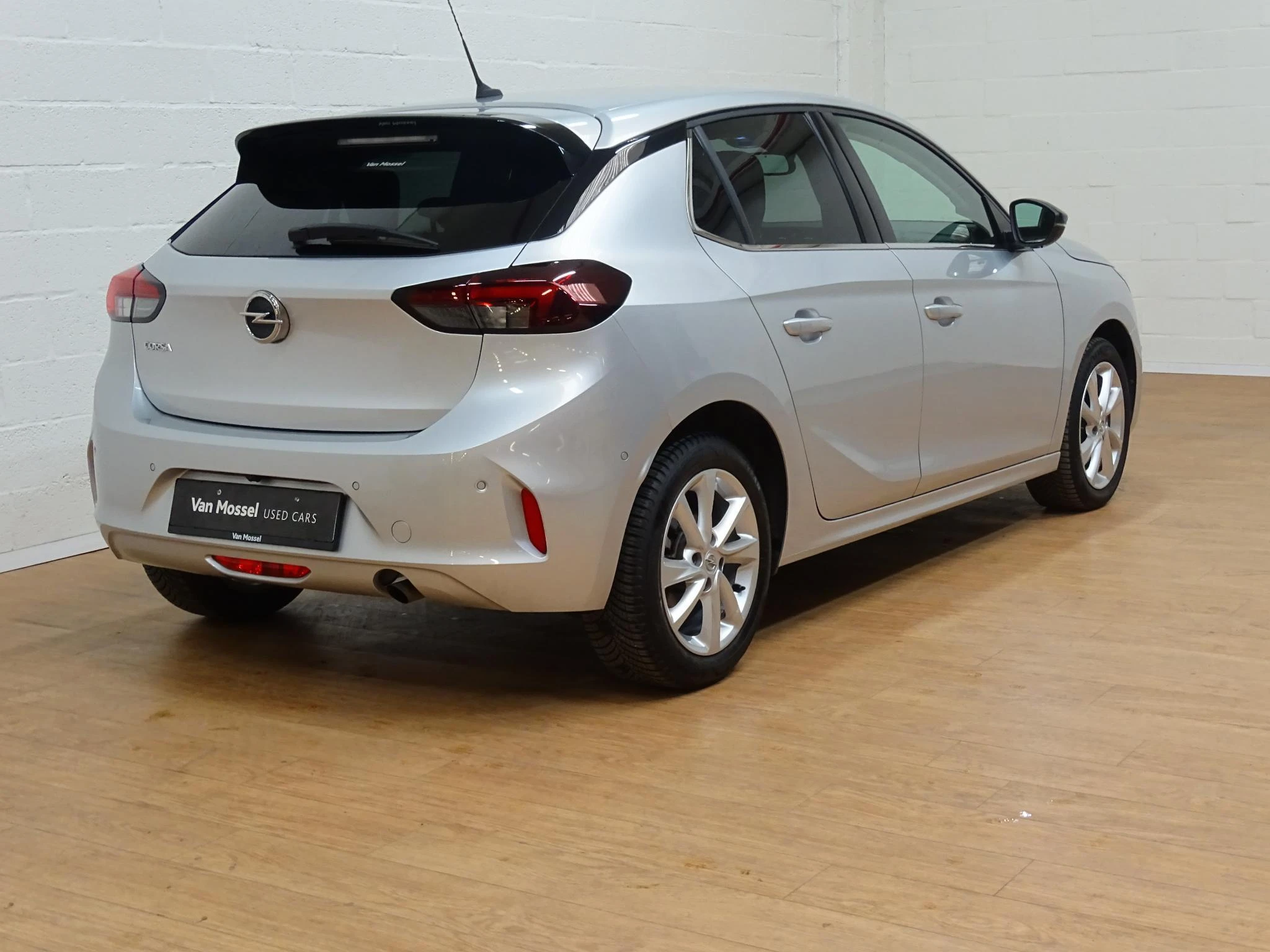 Opel-Corsa-image-9
