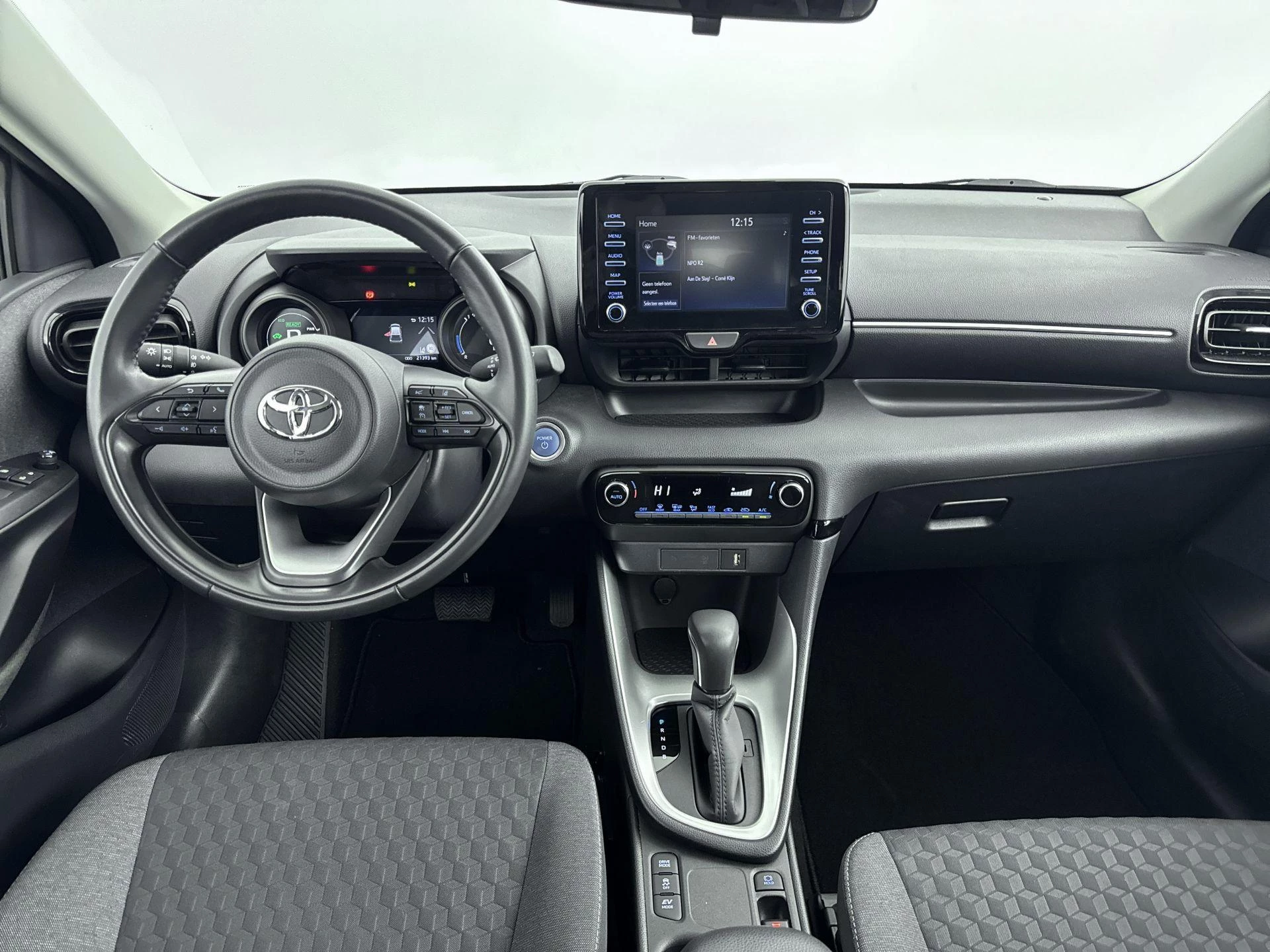 Toyota-Yaris-image-6