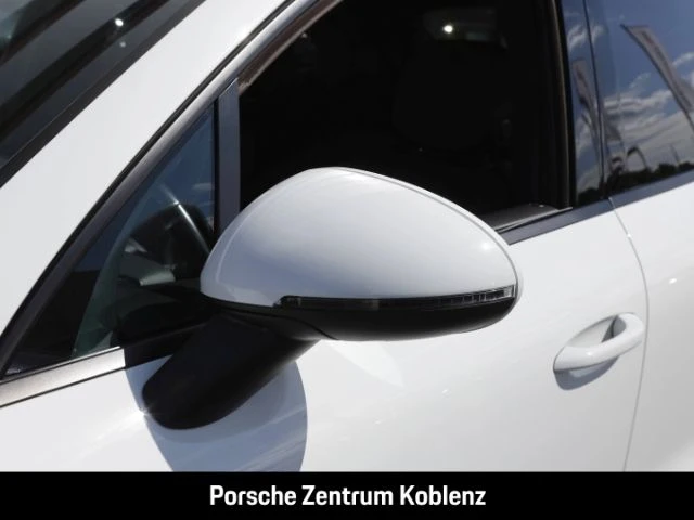 Porsche-Macan-image-8