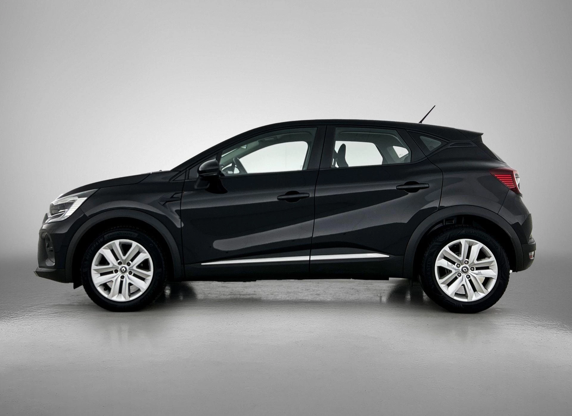 Renault-Captur-image-1