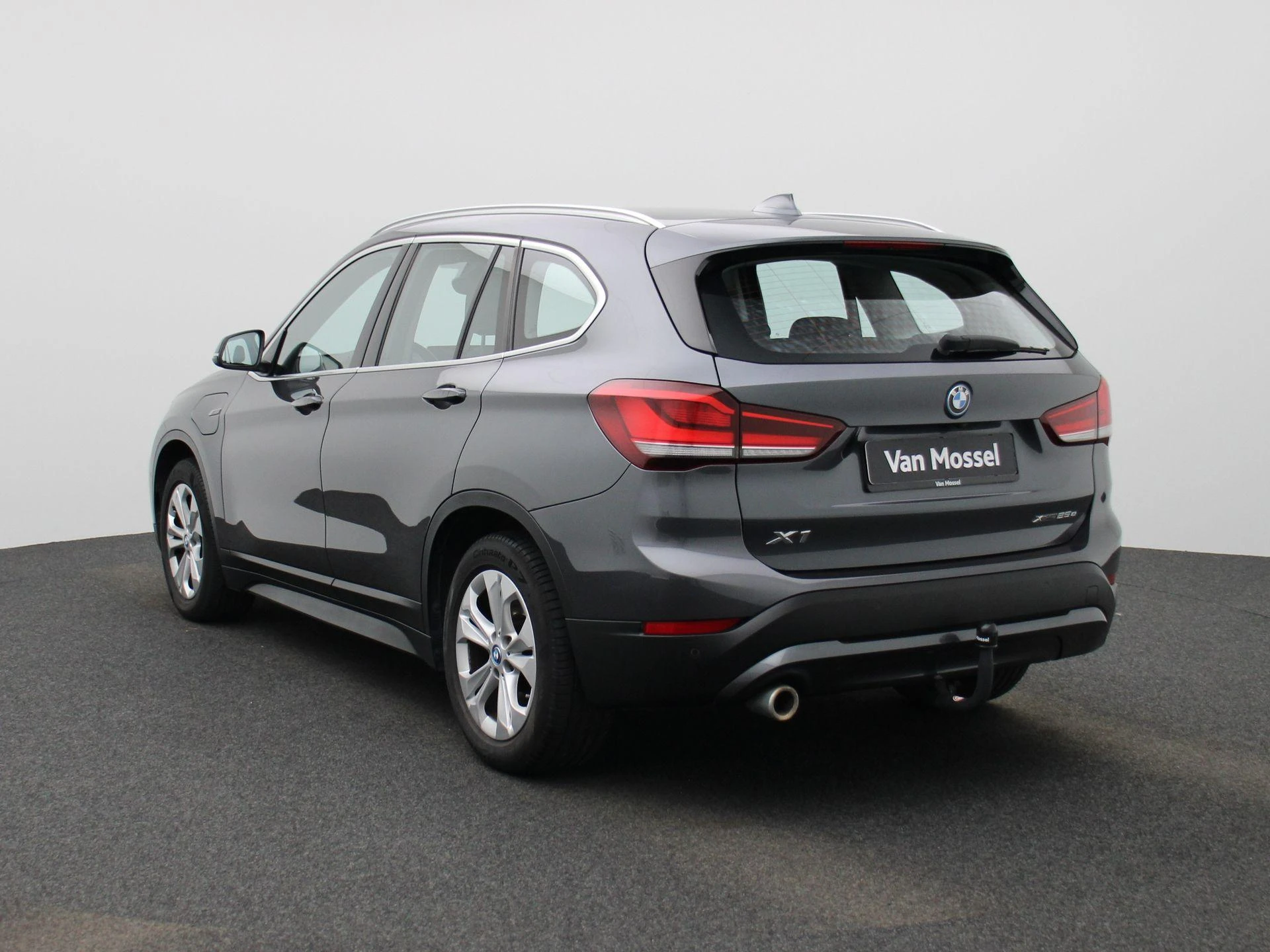 BMW-X1-image-1
