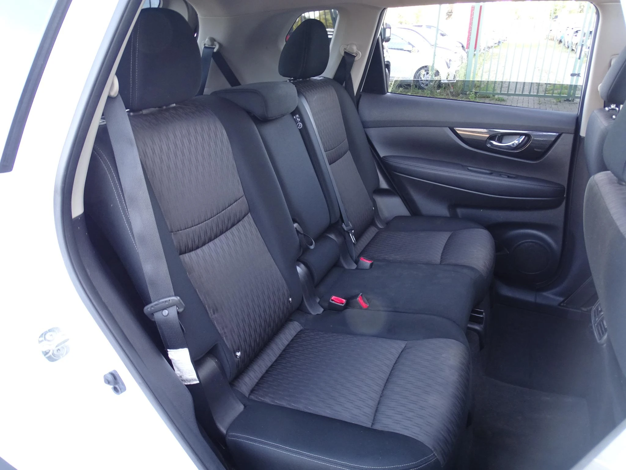 Nissan-X-Trail-image-14