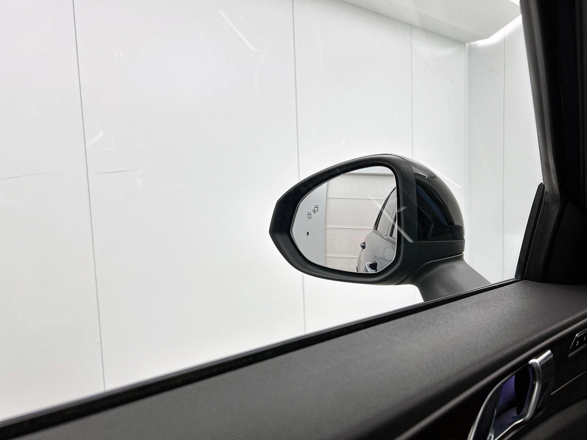 Lynk & Co-01-image-20