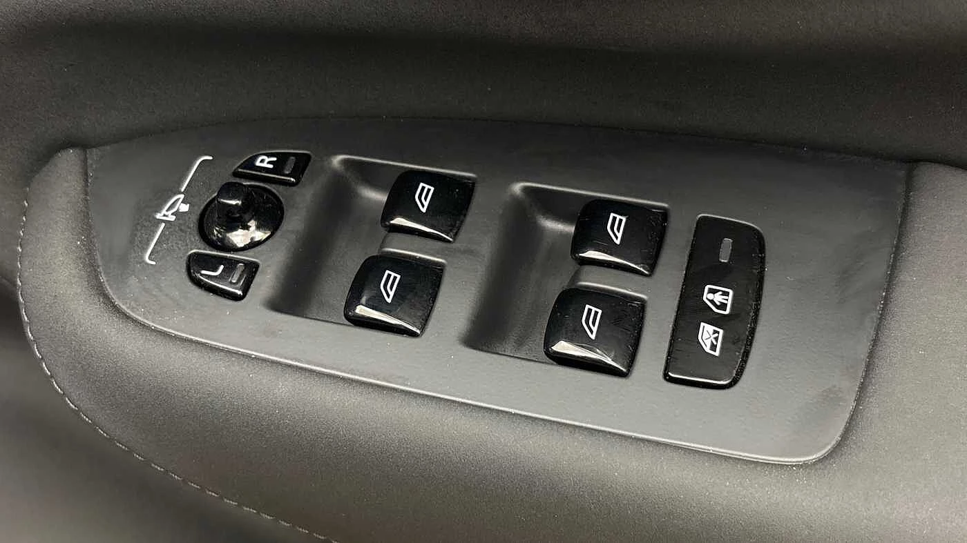 Volvo-XC90-image-20