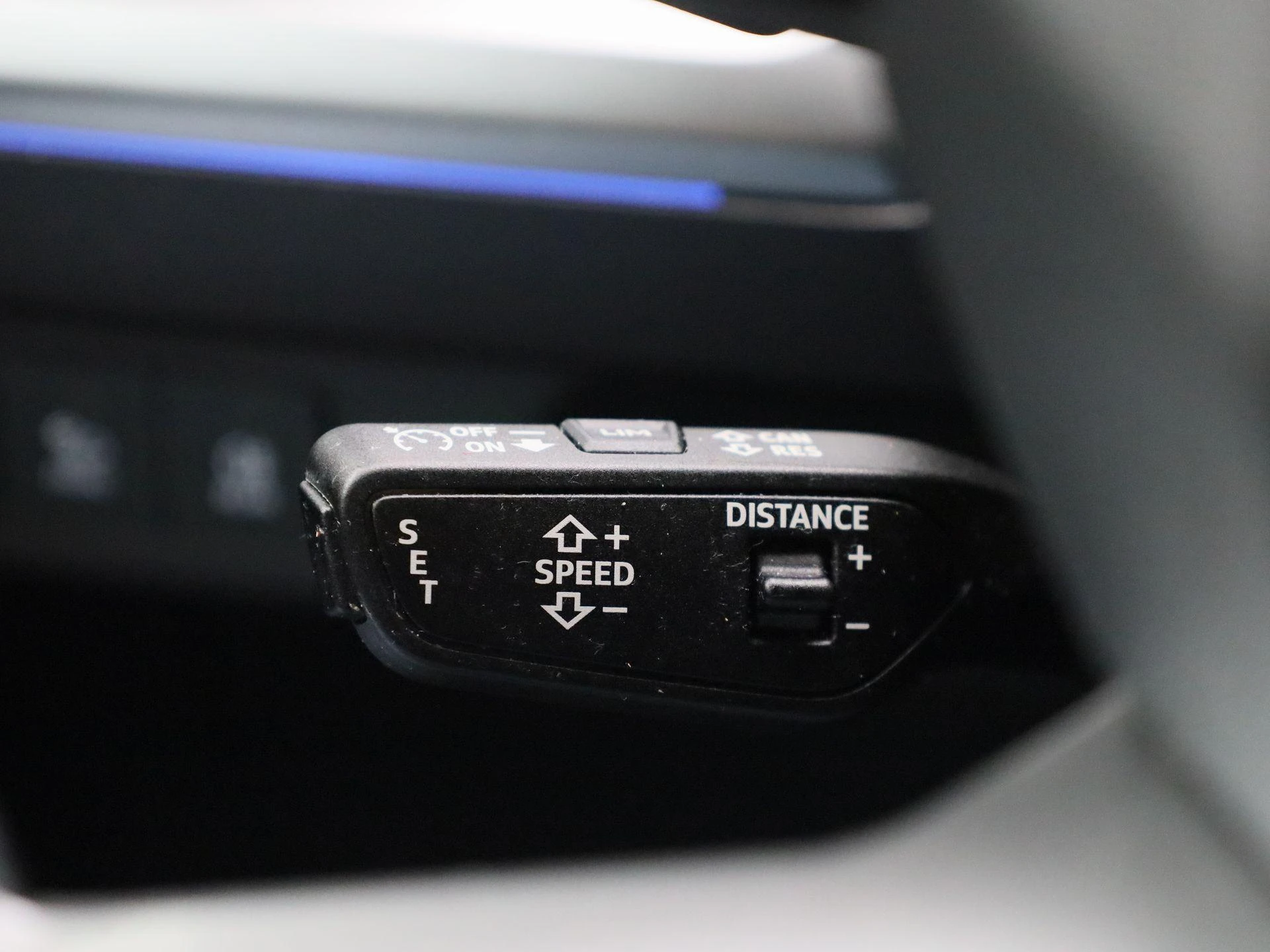 Audi-Q4 e-tron-image-18