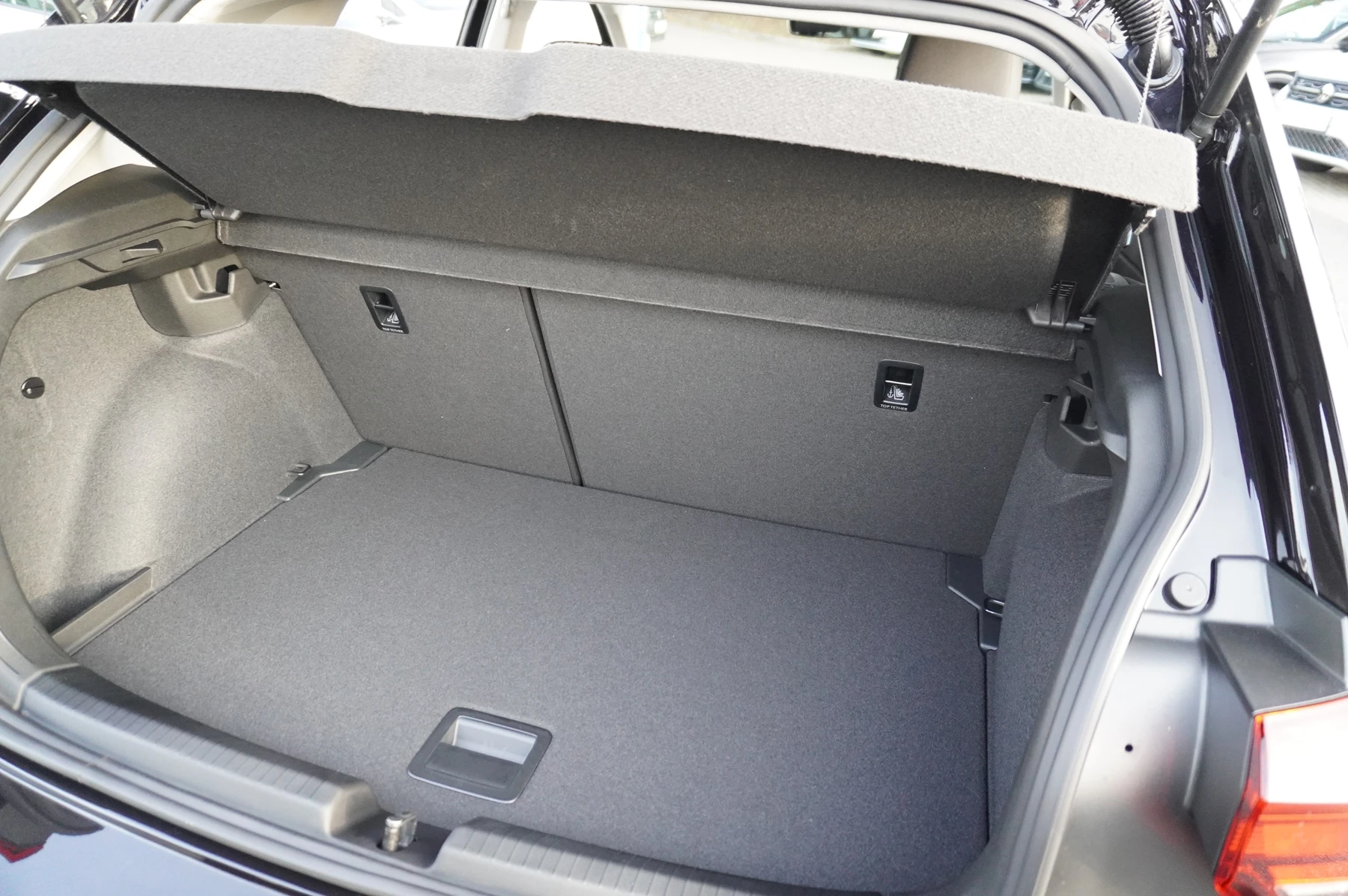 Volkswagen-Polo-image-11