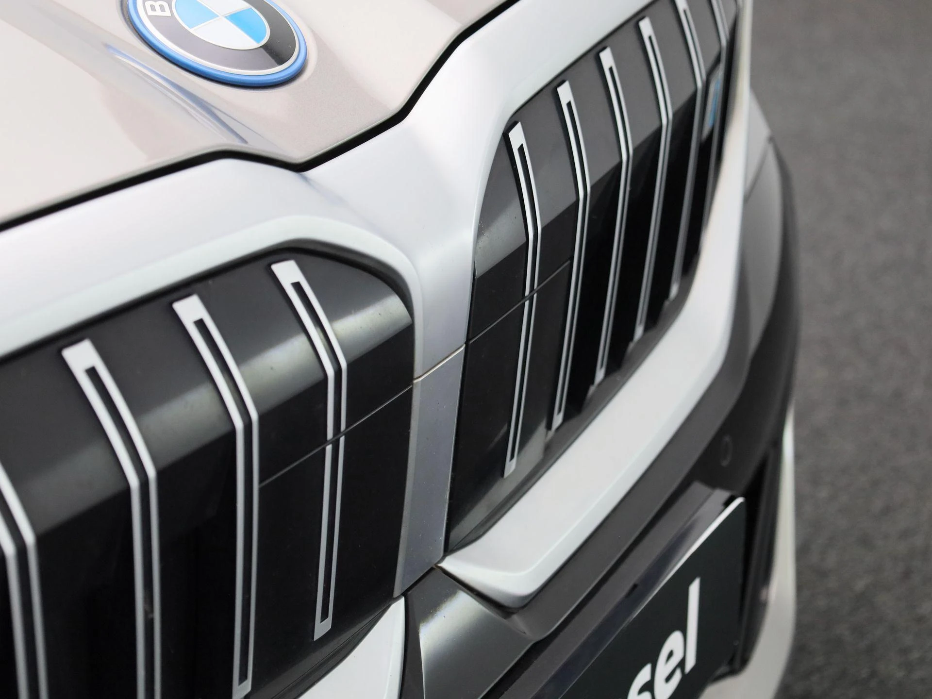 BMW-i5-image-41