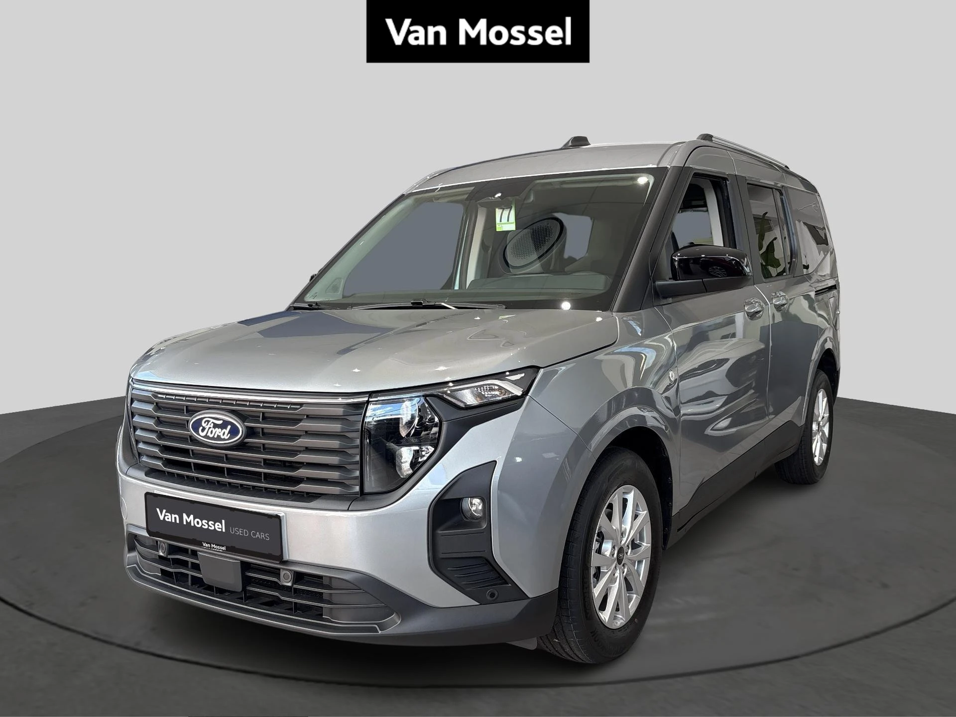 Ford-Tourneo Courier-image-0