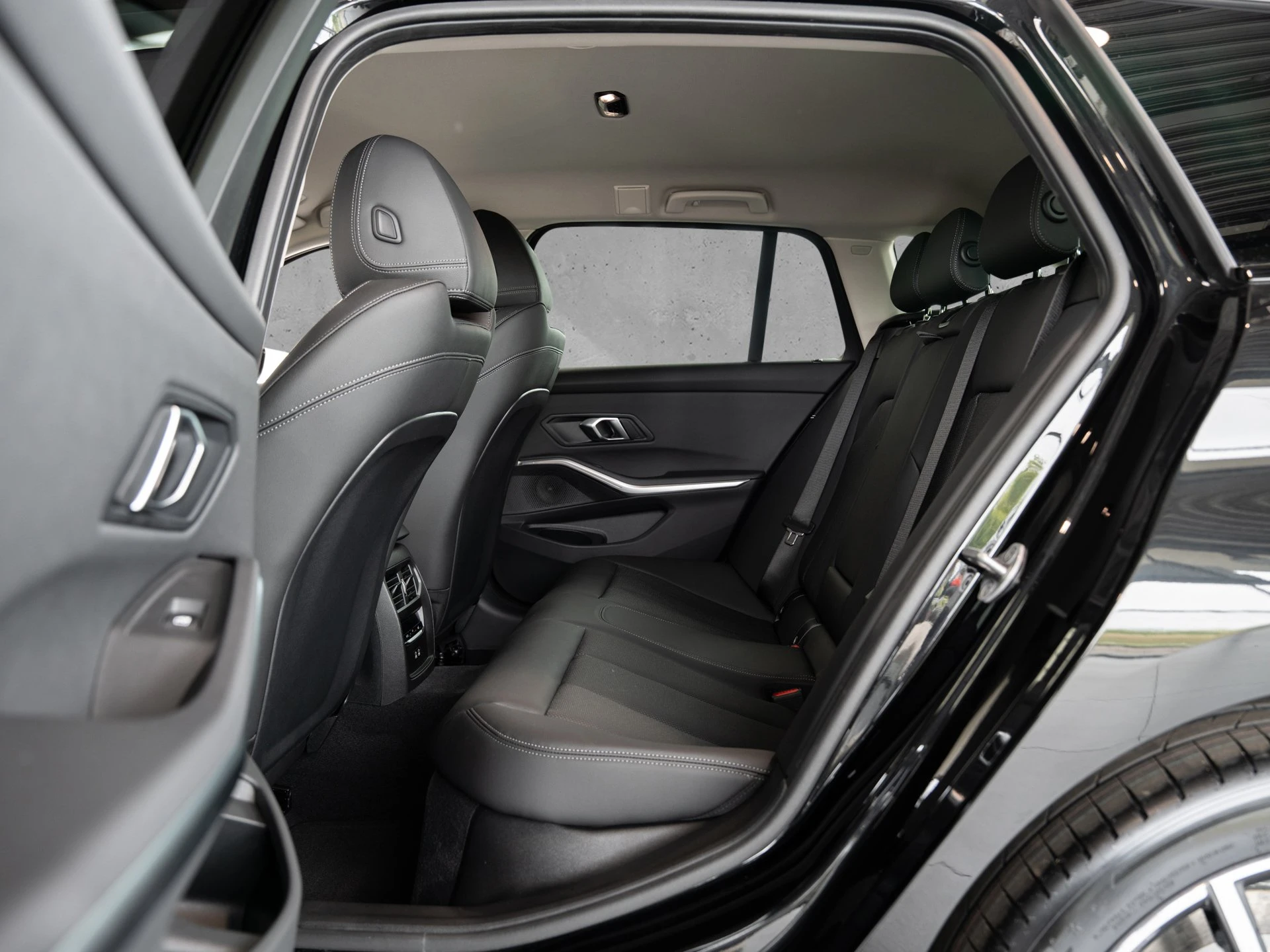 BMW-3er Reihe-image-6