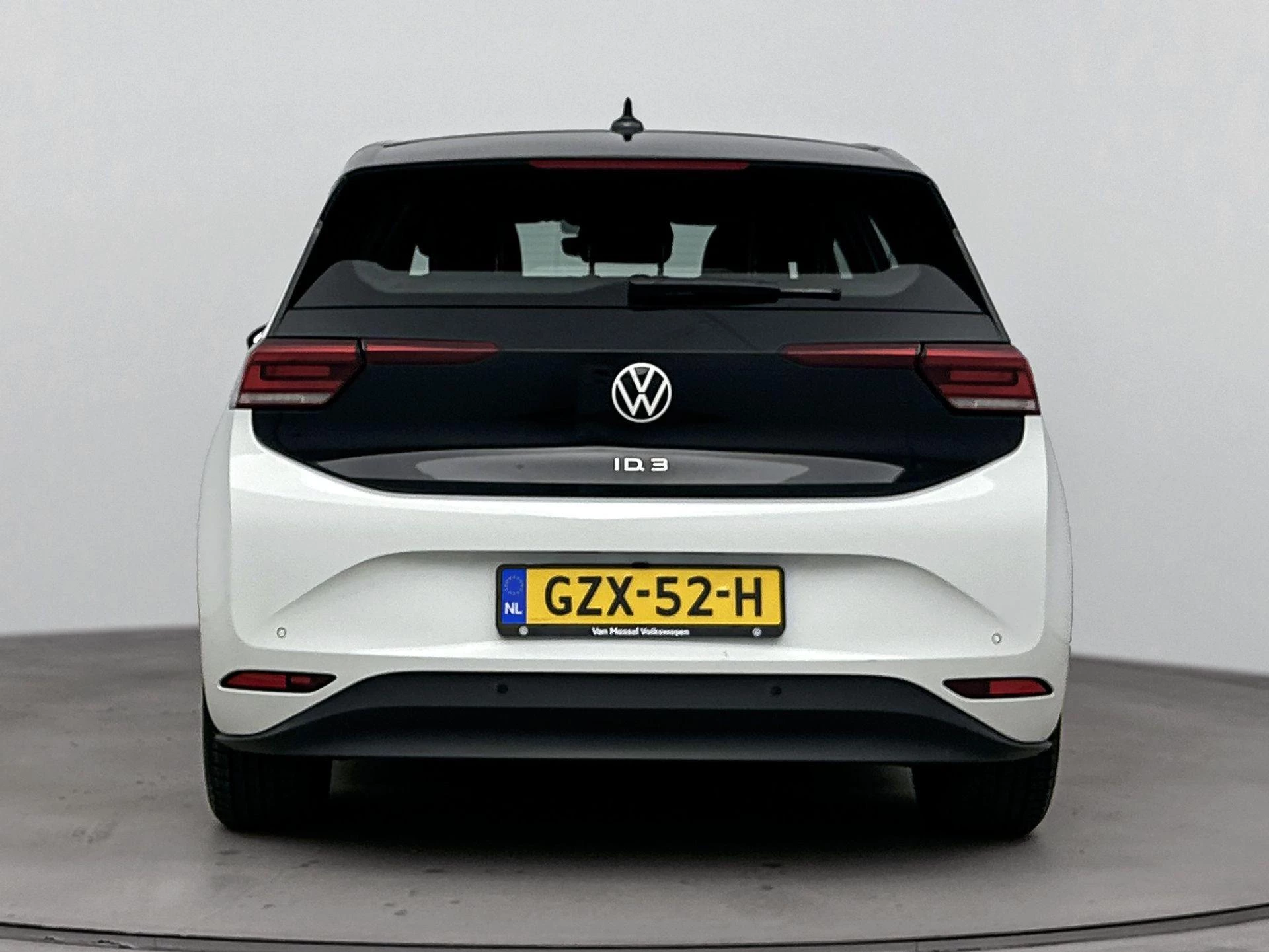 Volkswagen-ID.3-image-2