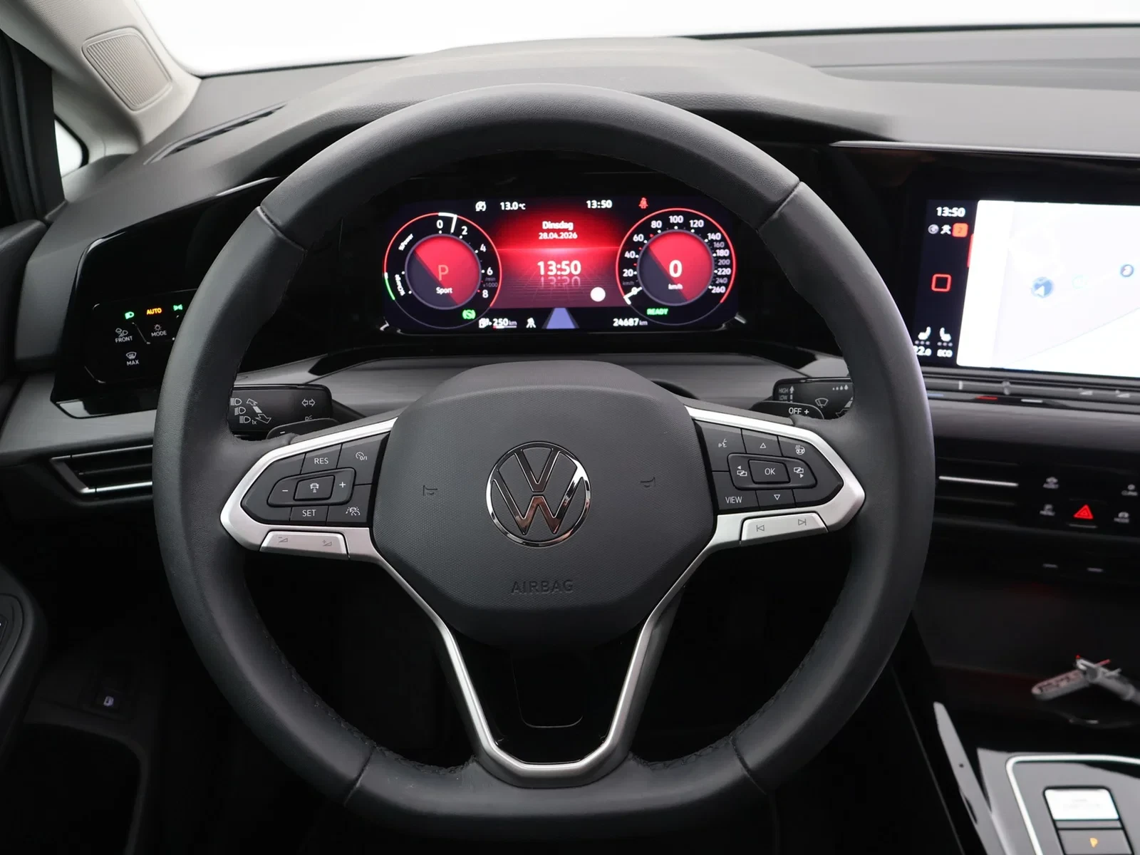 Volkswagen-Golf-image-18