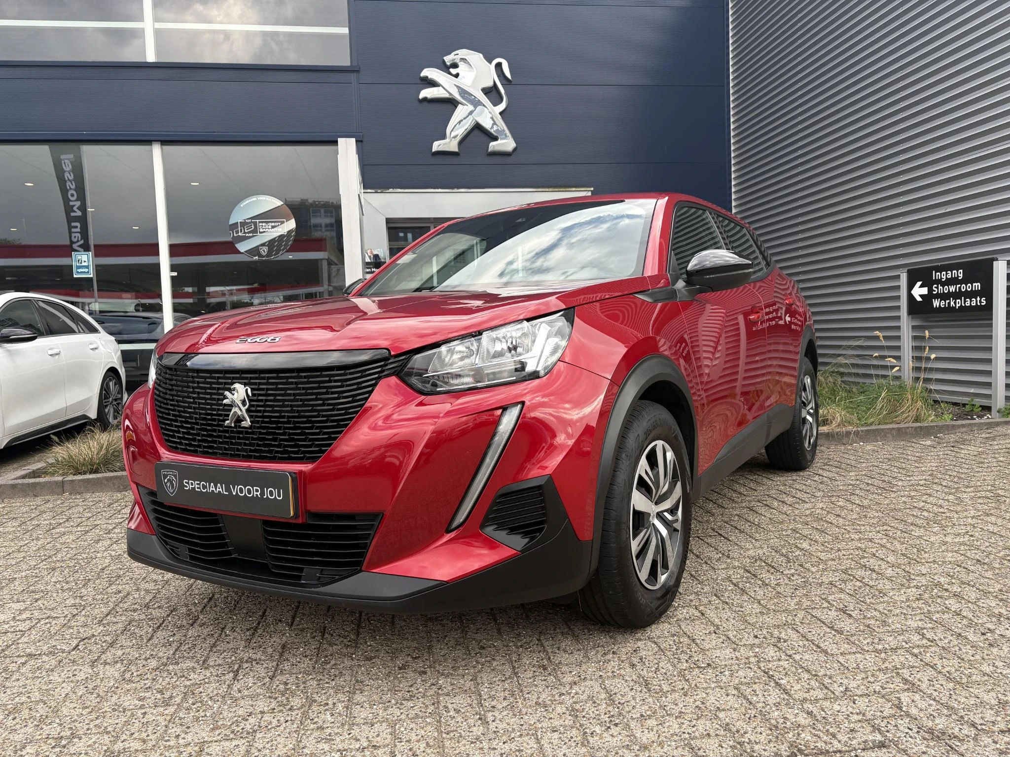 Peugeot-2008-image-1