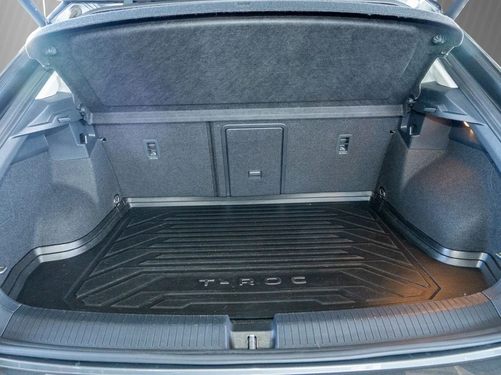 Volkswagen-T-Roc-image-5